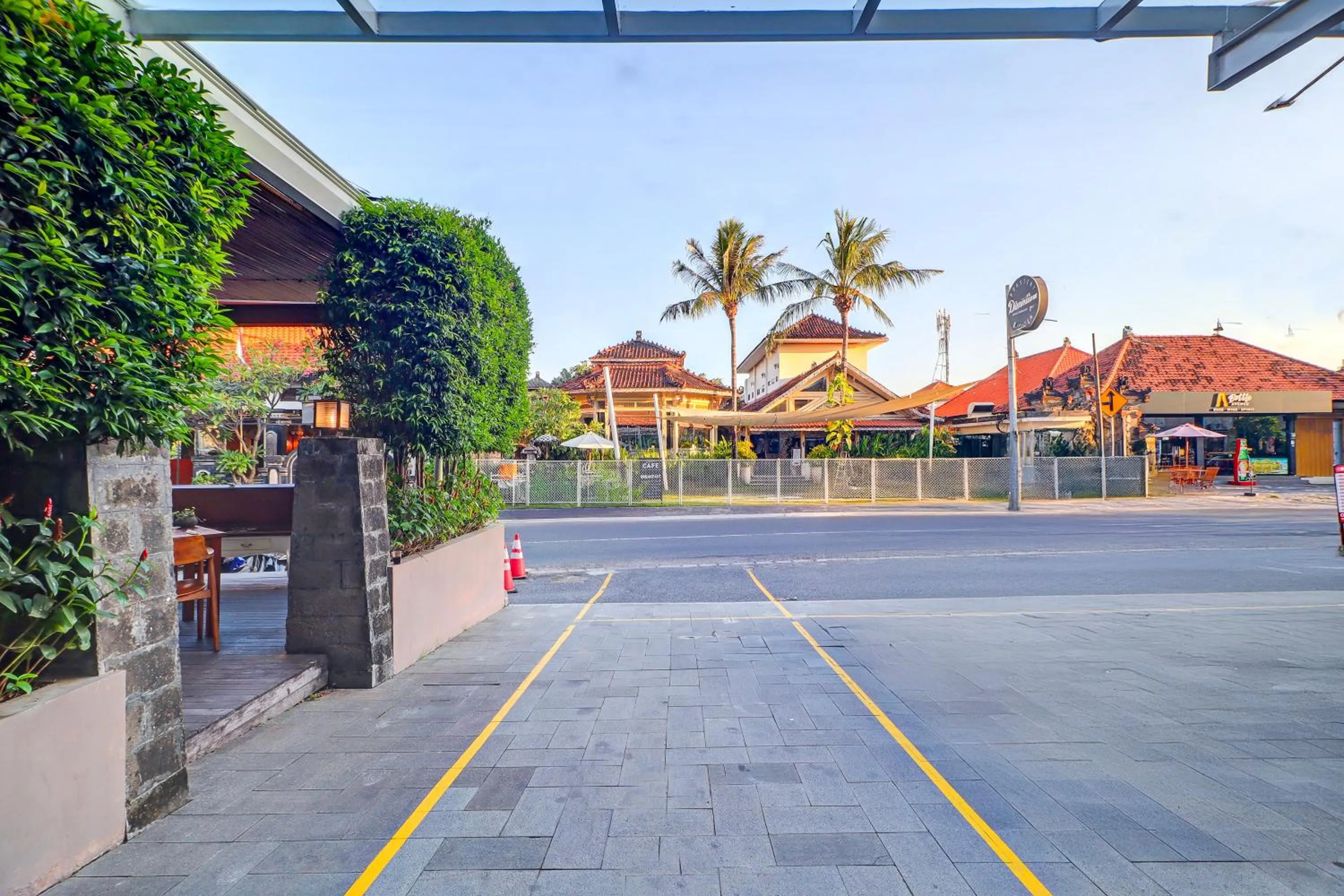 Parking in Palette Signature Hotel