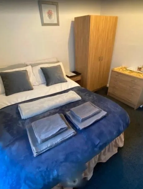 Bedroom, Bed in OYO Tudor Lodge - Redcar Beach