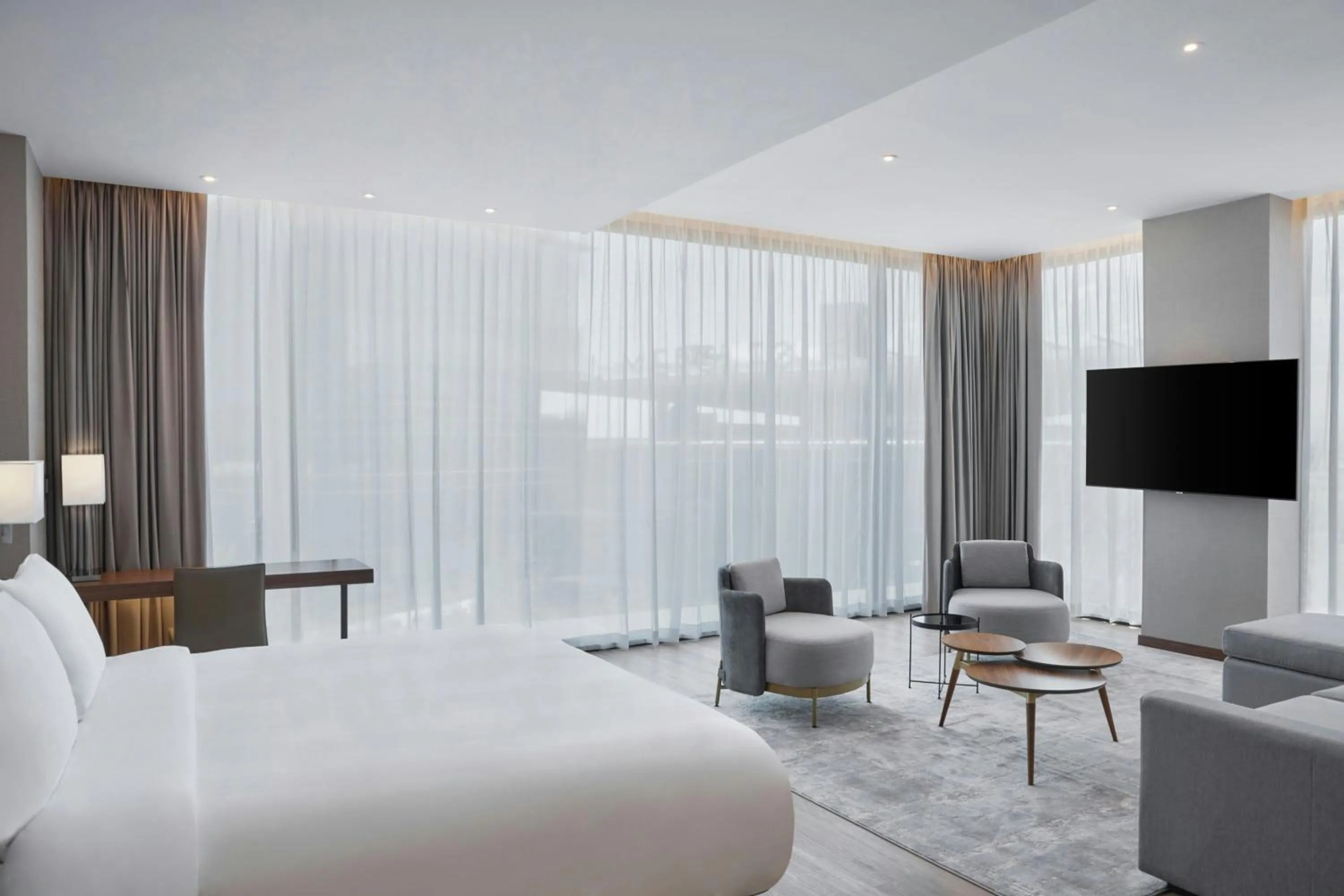 Photo of the whole room, Bed in AC Hotel by Marriott Saltillo