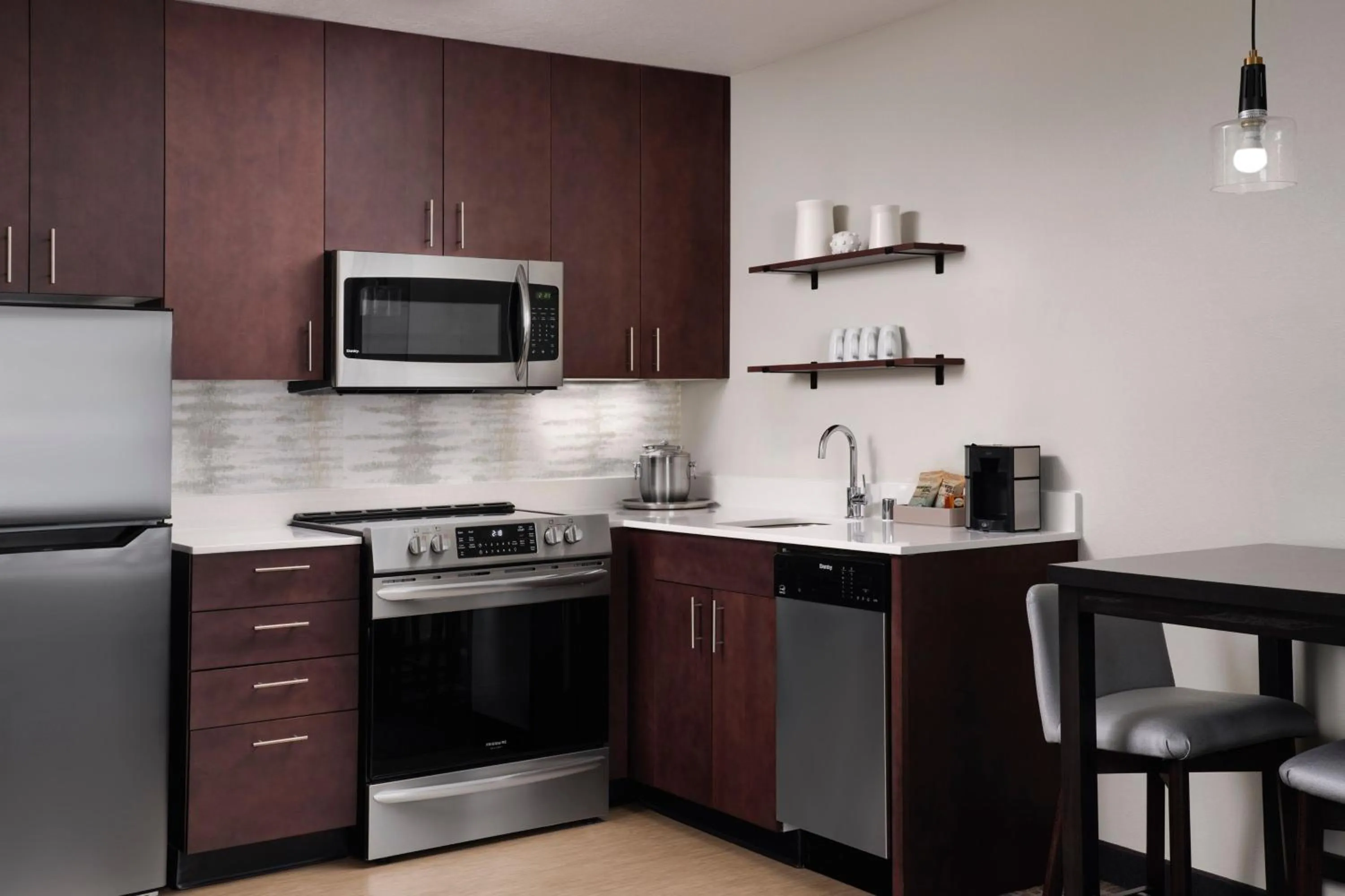 Bedroom in Residence Inn Rochester Mayo Clinic Area South