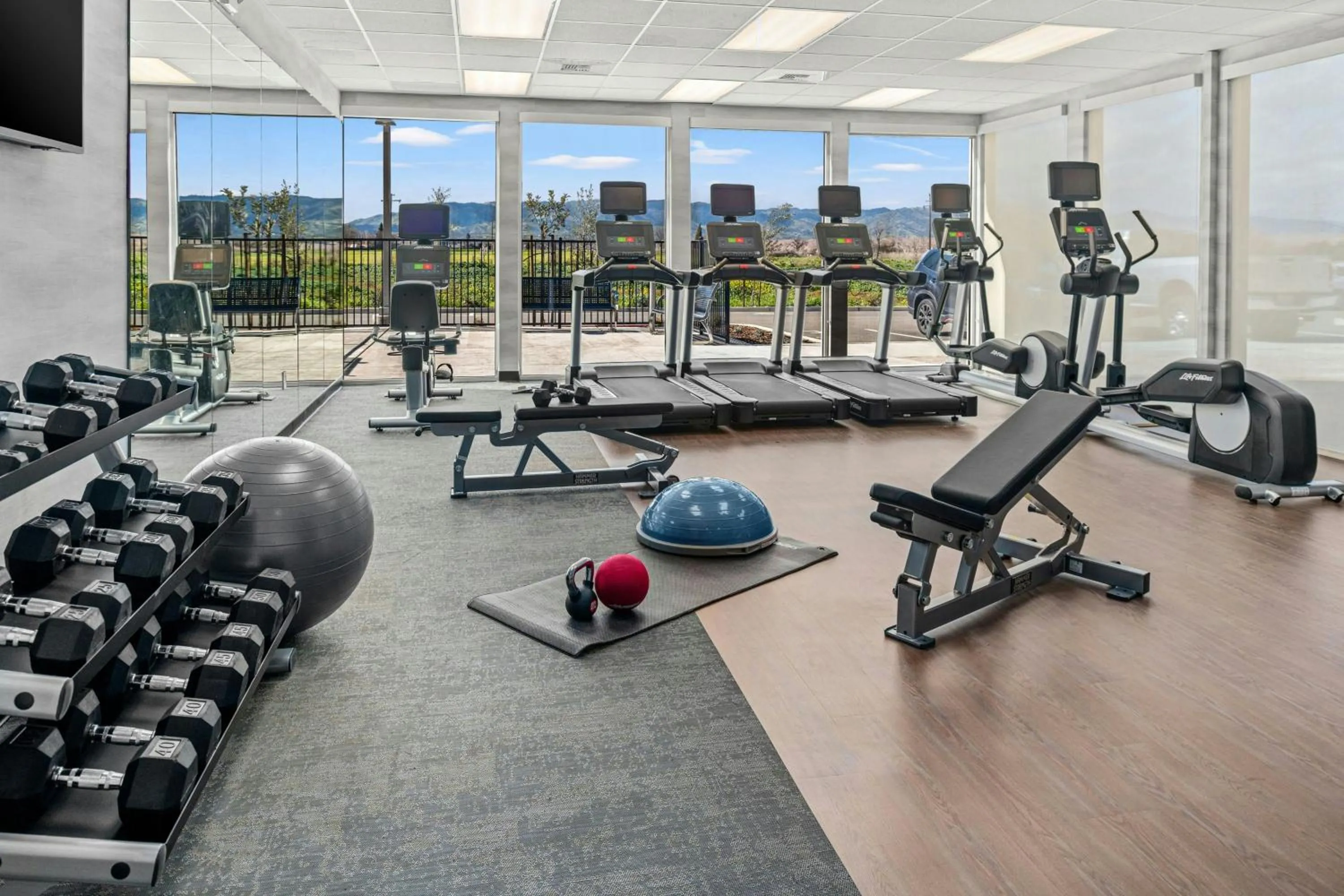 Fitness centre/facilities in Fairfield by Marriott Inn & Suites Winters Davis