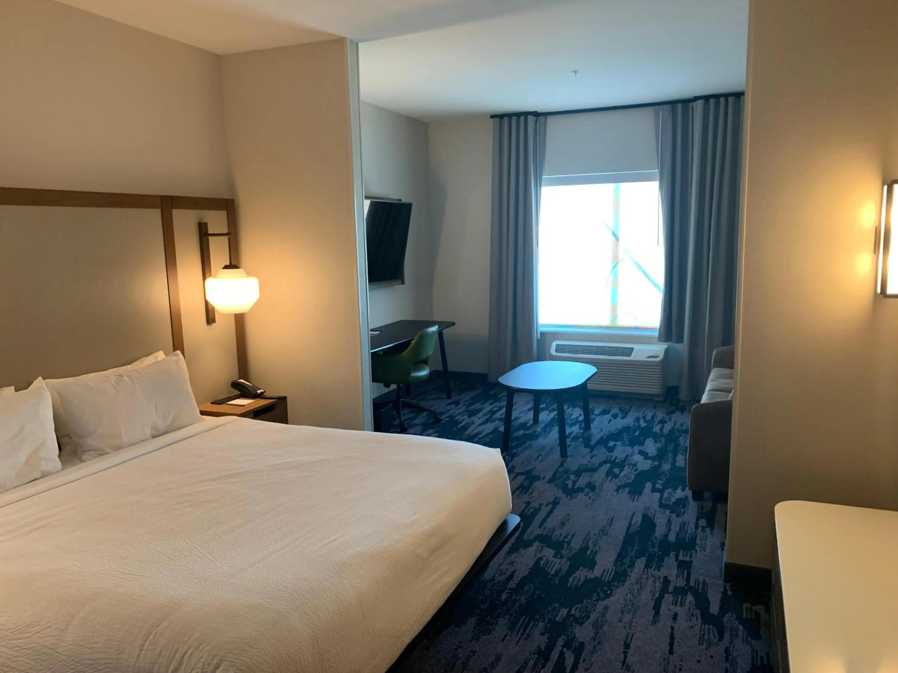 Photo of the whole room, Bed in Fairfield by Marriott Inn & Suites Winters Davis