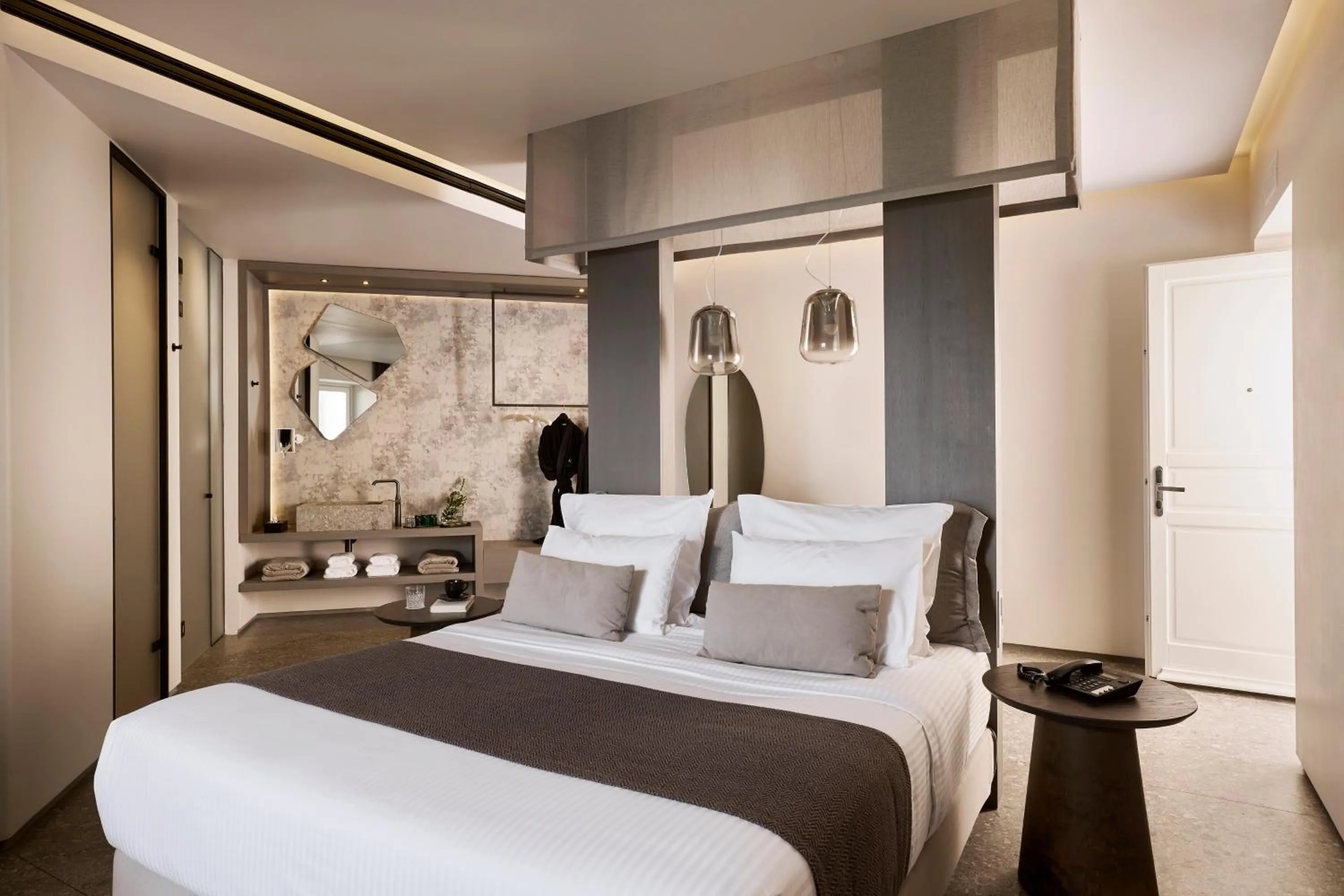 Bed in Amazon Mykonos Suites & Spa