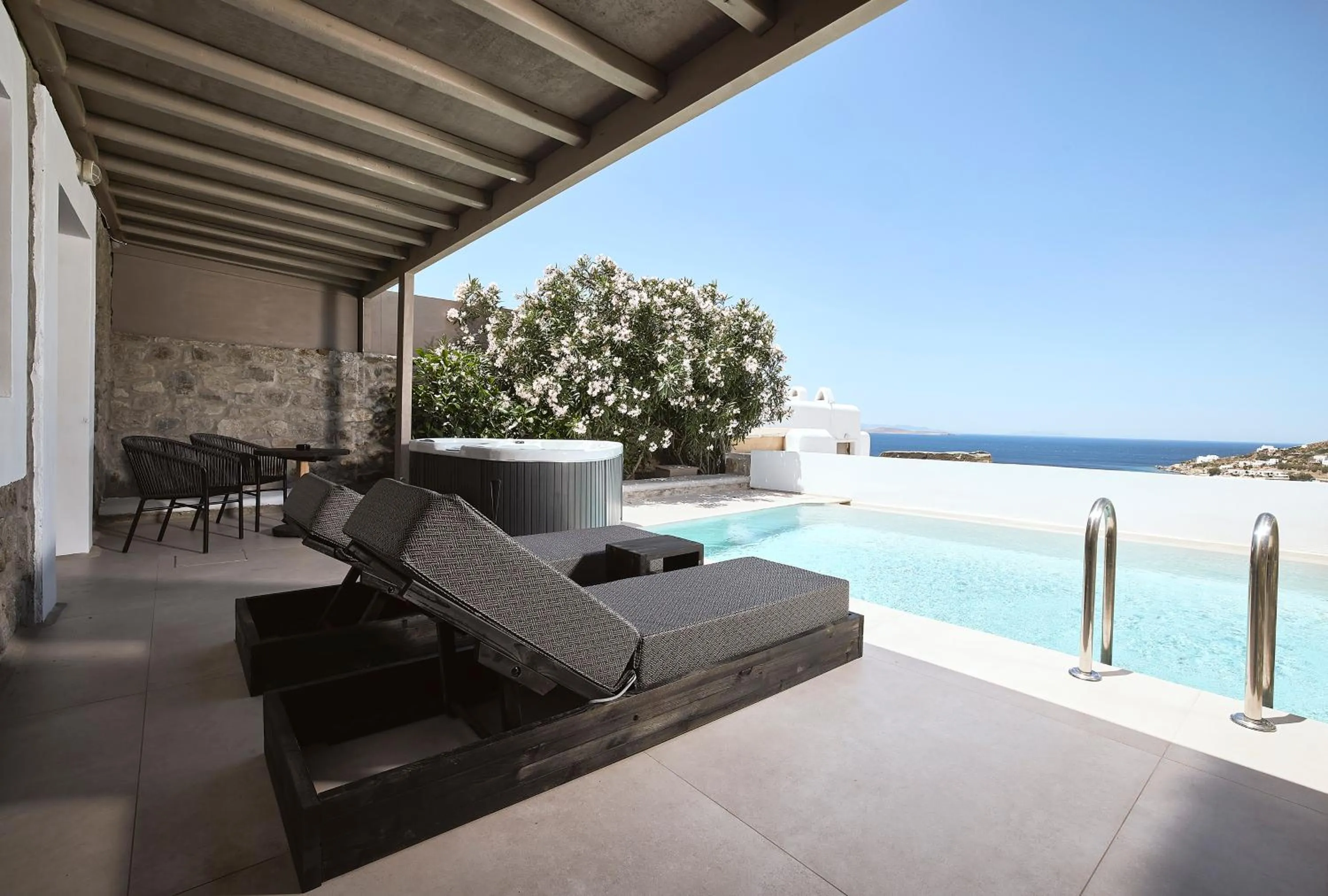 Amazon Mykonos Suites & Spa