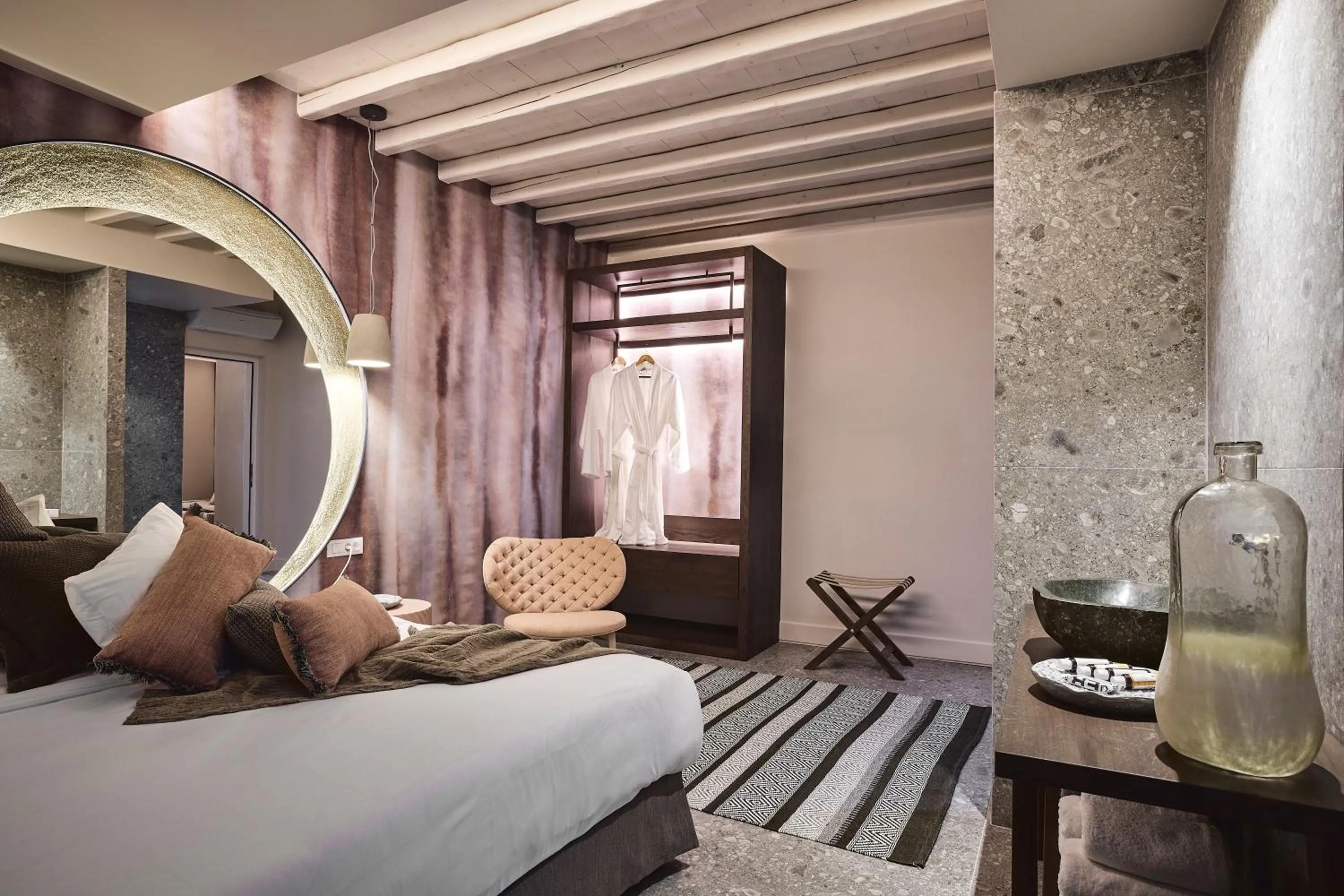 Bed in Amazon Mykonos Suites & Spa