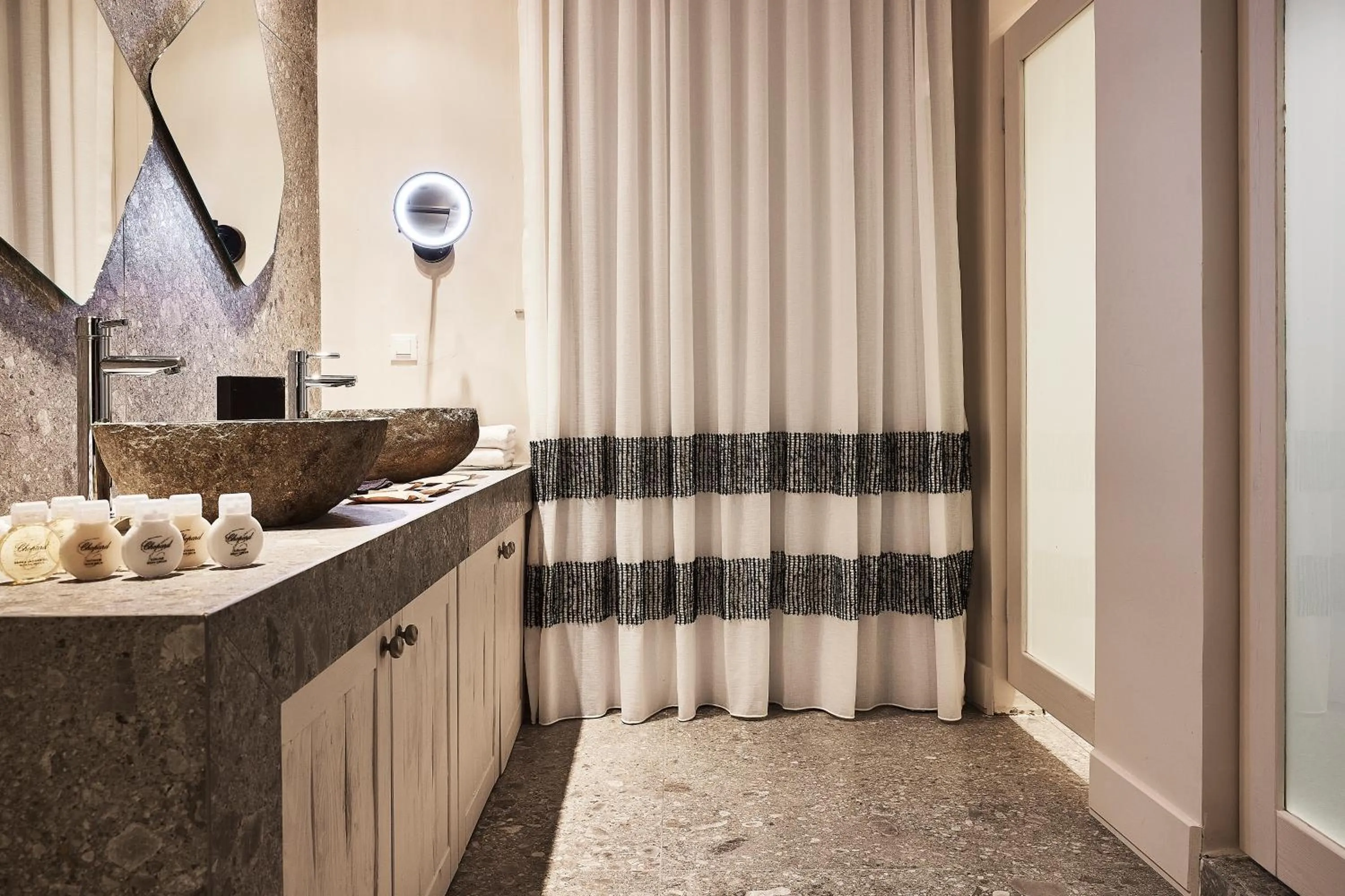 Amazon Mykonos Suites & Spa