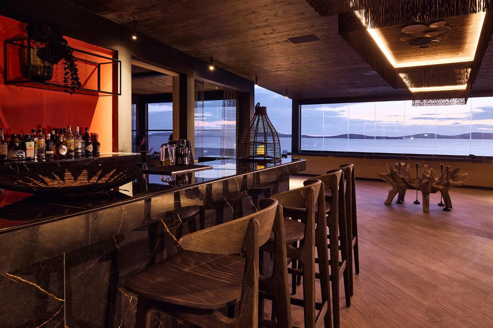 Restaurant/places to eat in Amazon Mykonos Suites & Spa