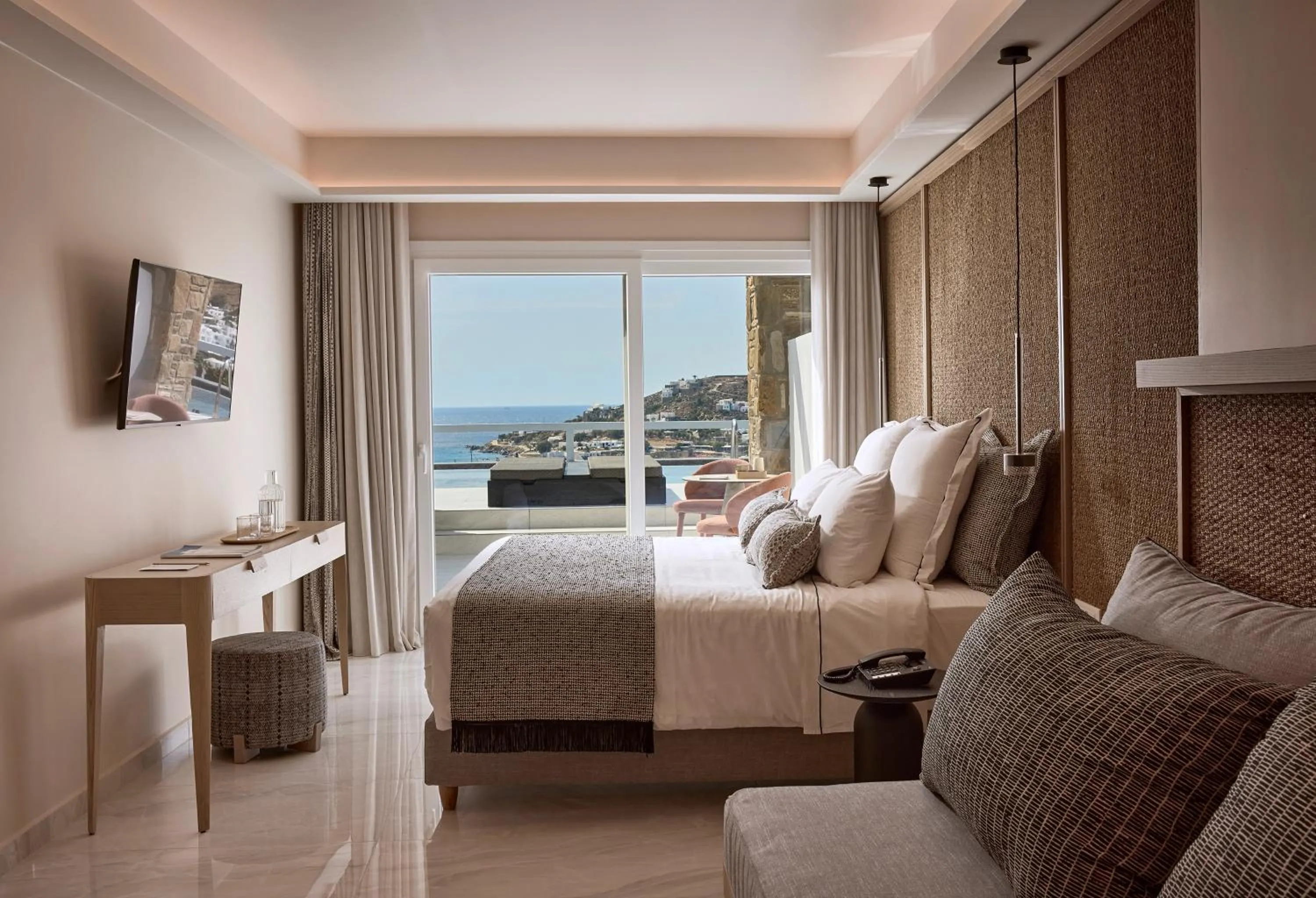 Bed in Amazon Mykonos Suites & Spa