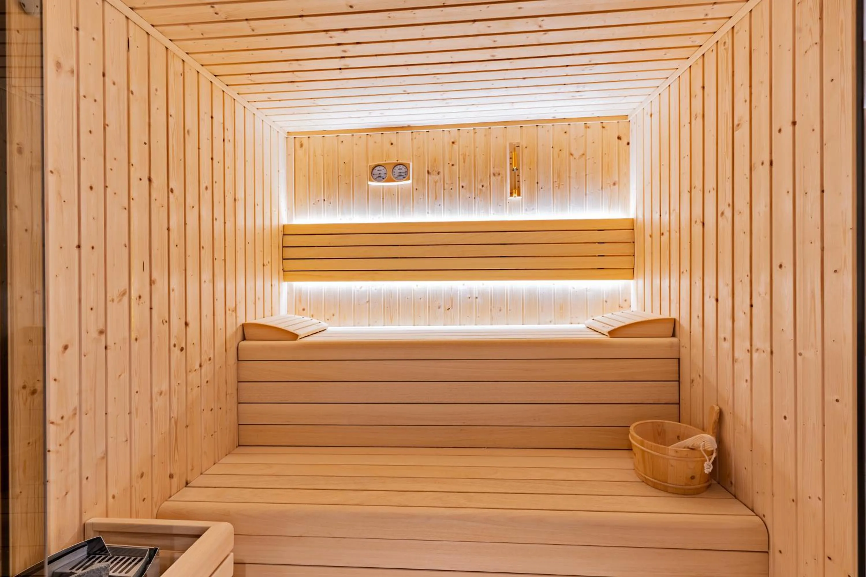 Sauna in Minos Hotel