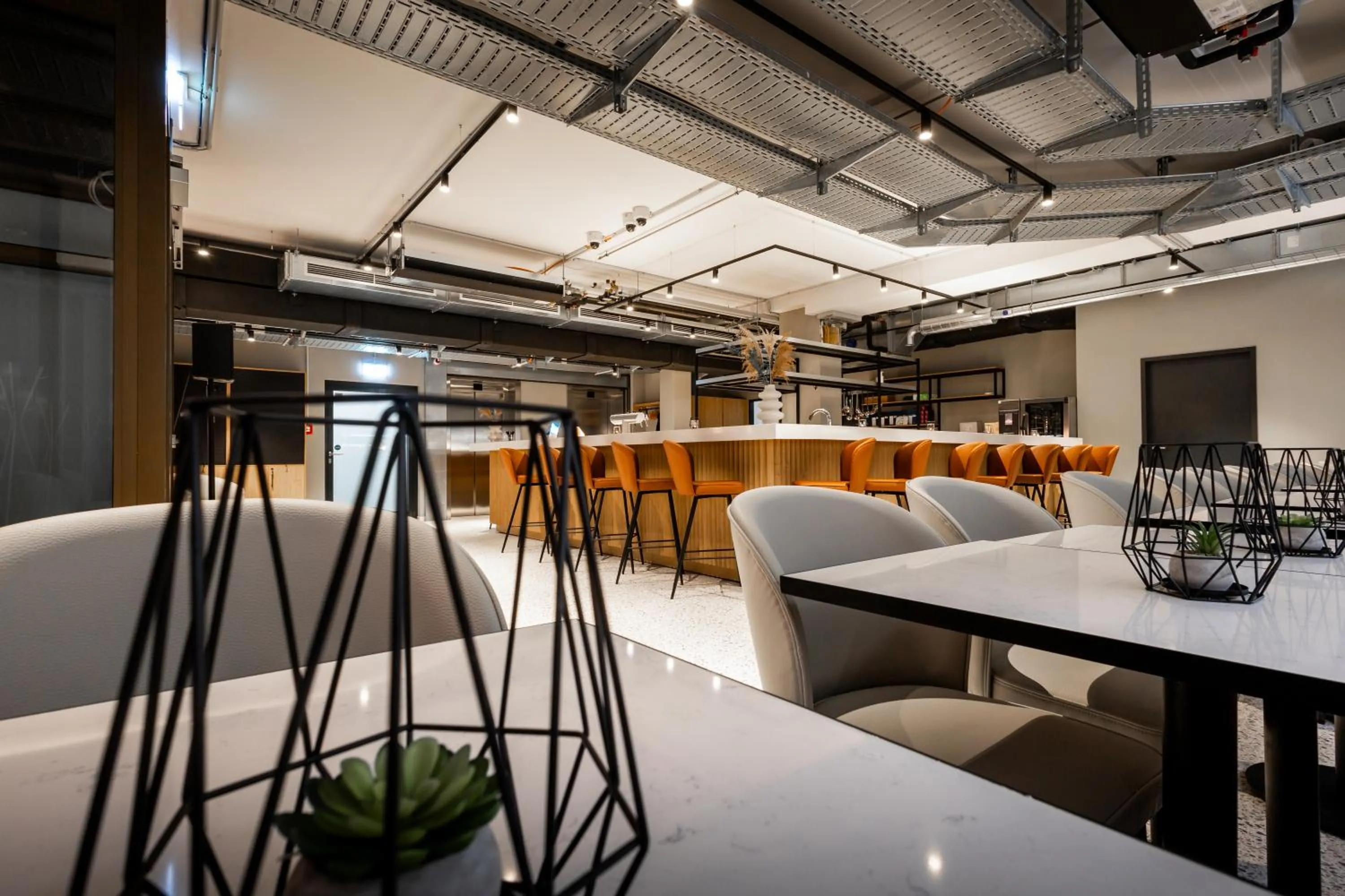 Lounge or bar in GINN Apartment-Hotel Stuttgart-Esslingen