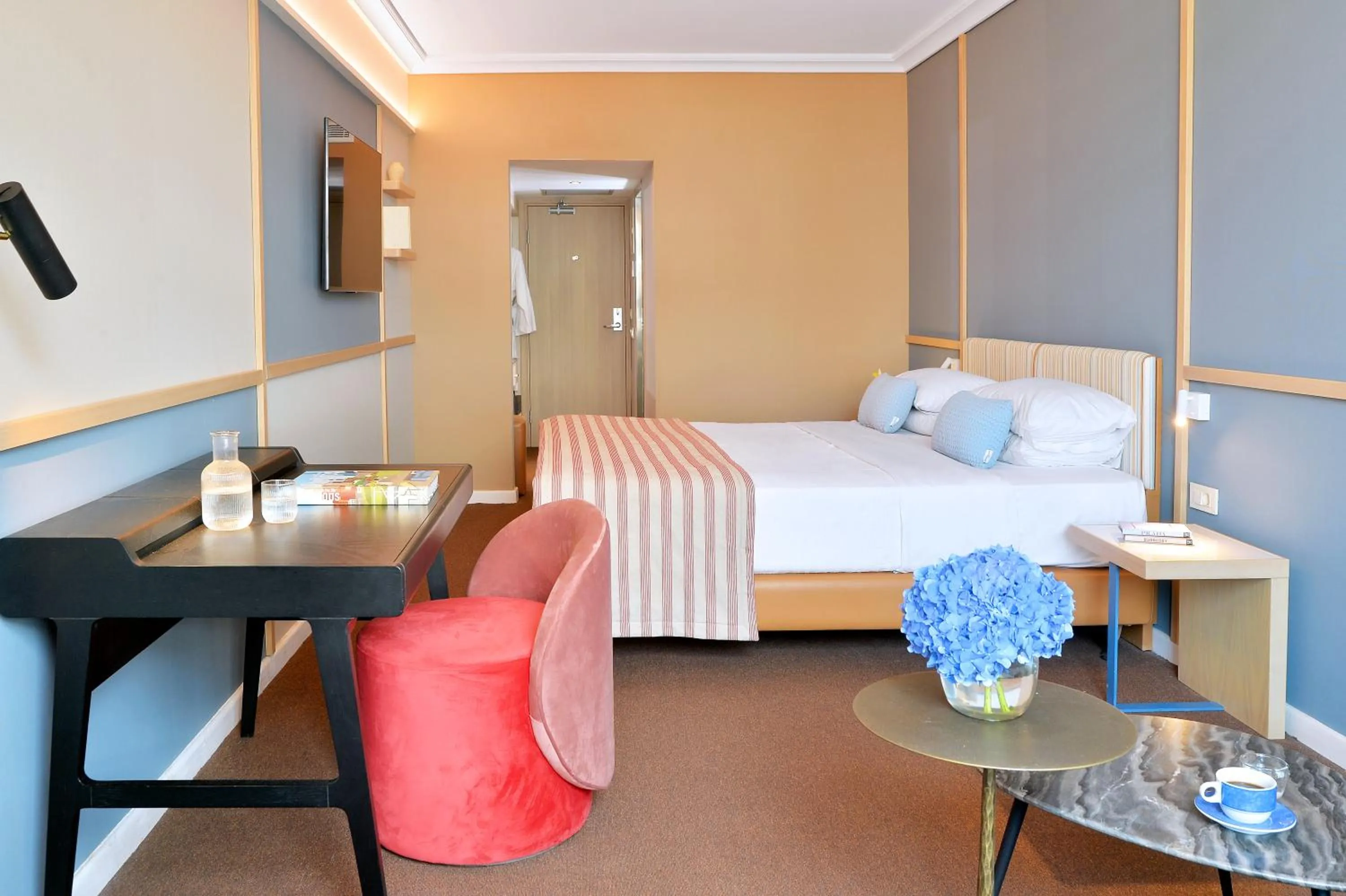 Bedroom, Bed in Airotel Alexandros