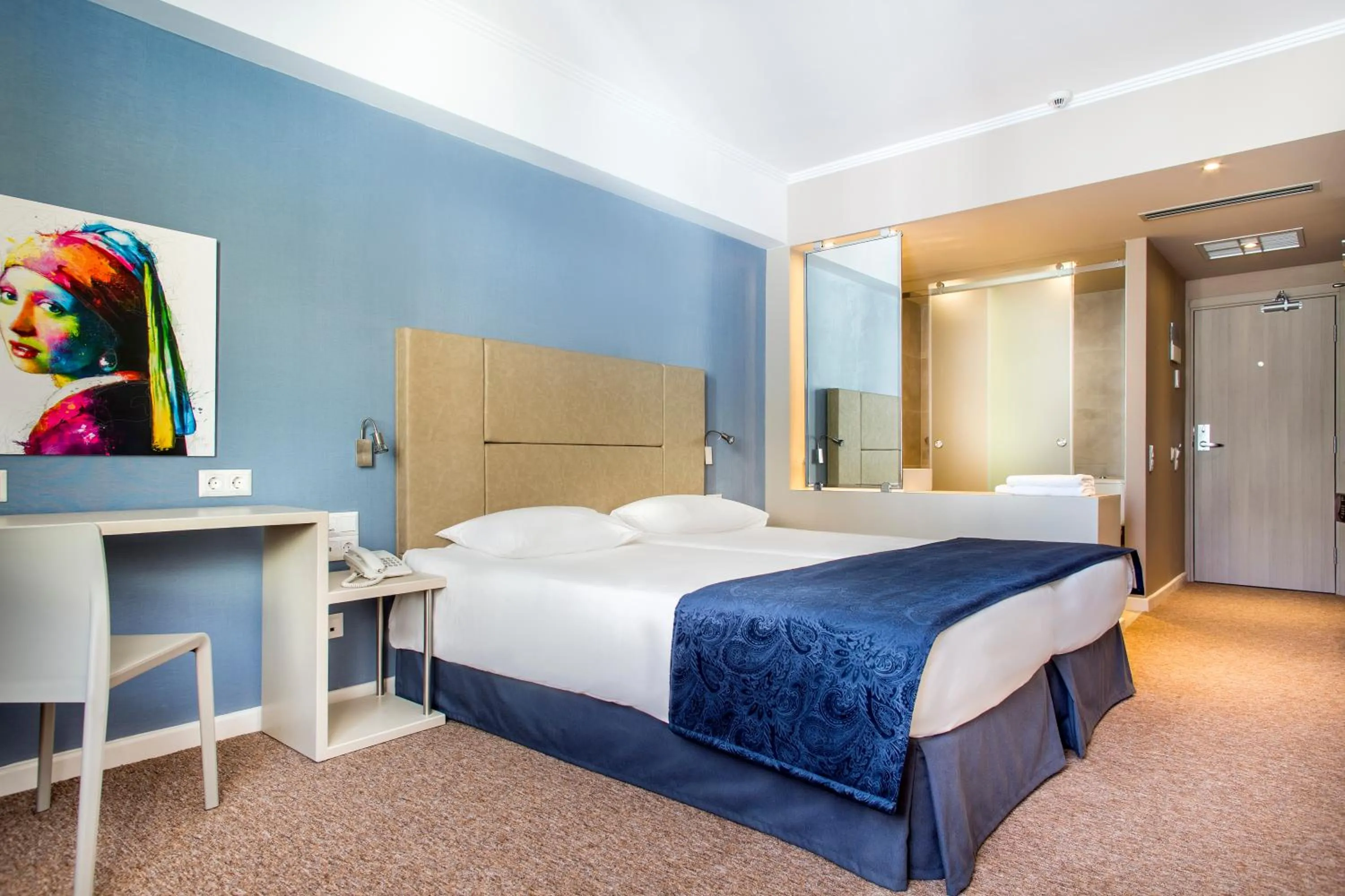 Photo of the whole room, Bed in Airotel Alexandros