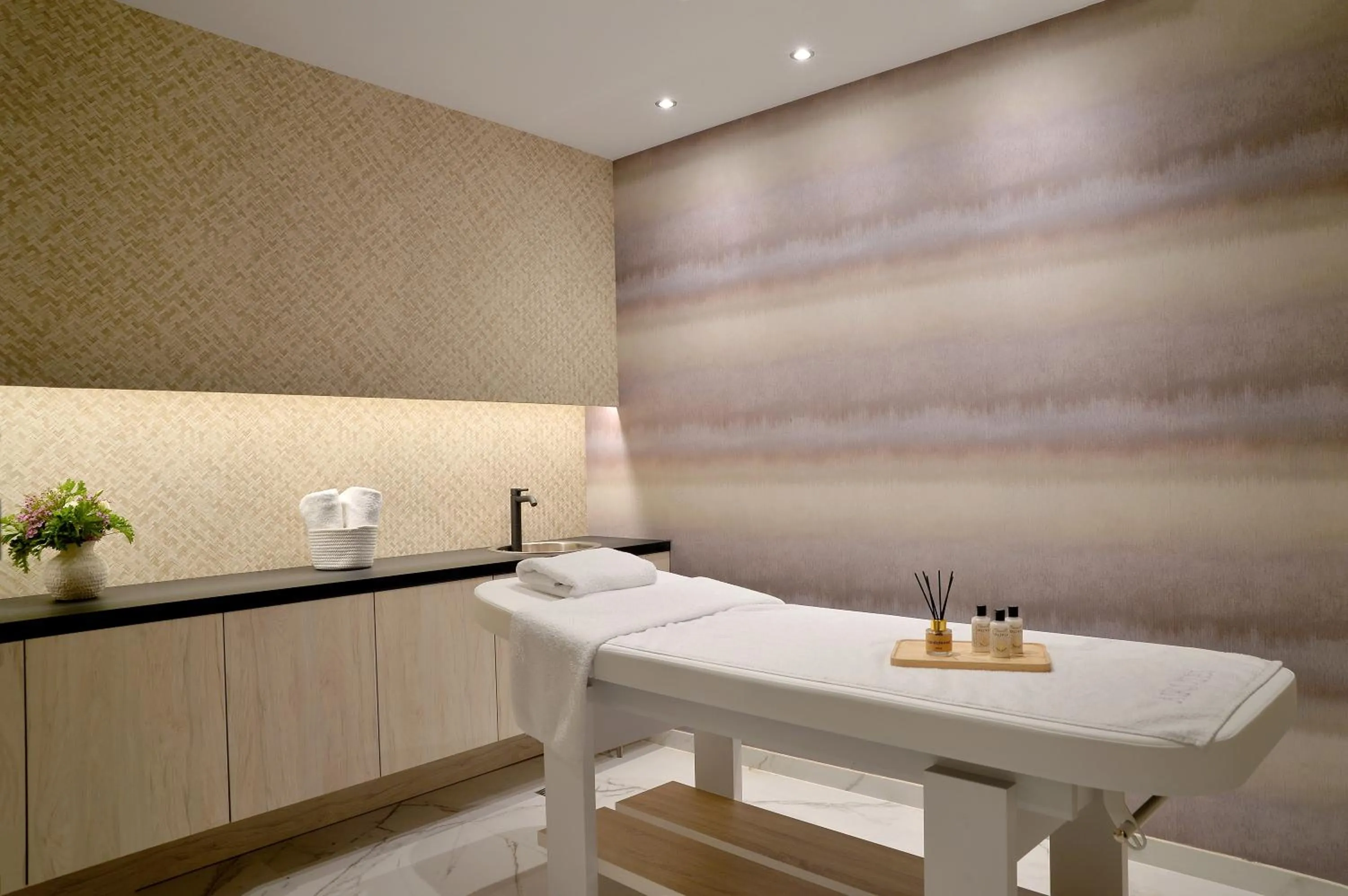 Massage in Airotel Alexandros