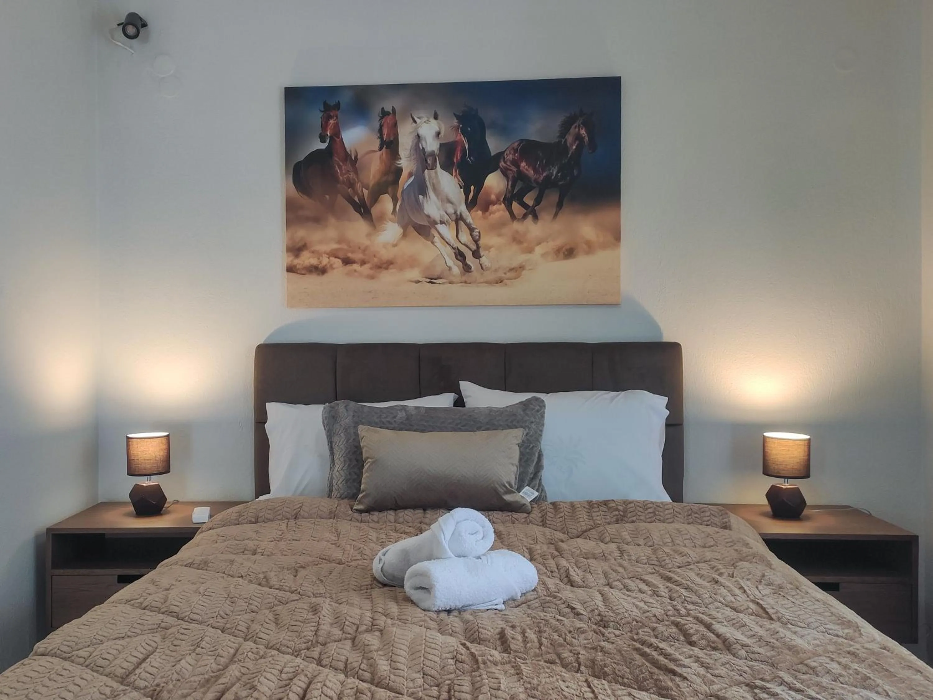 Bed in Kashmir Luxury Apartments