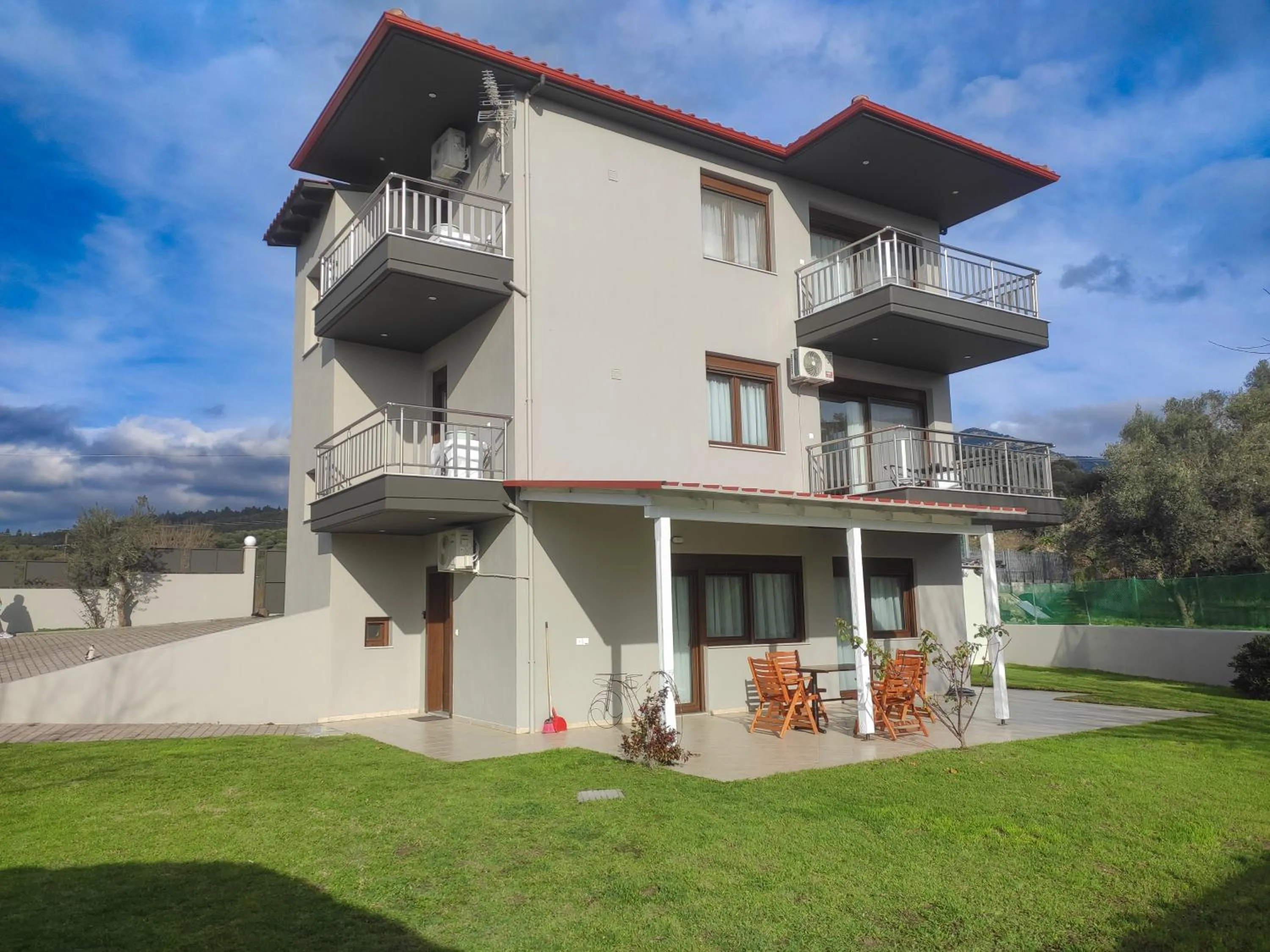 Property building in Kashmir Luxury Apartments