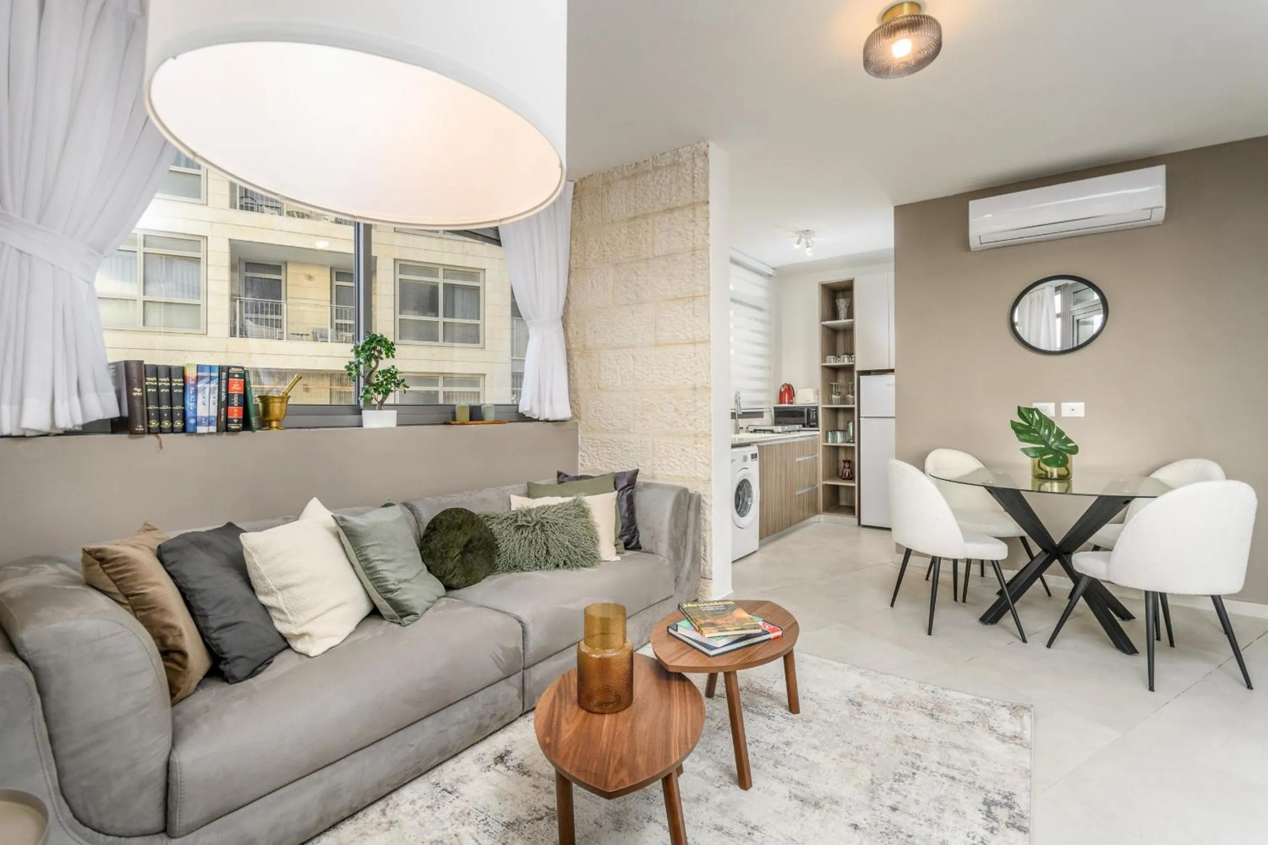 Communal lounge/ TV room in Unique Mini Penthouse In The Heart Of Jerusalem