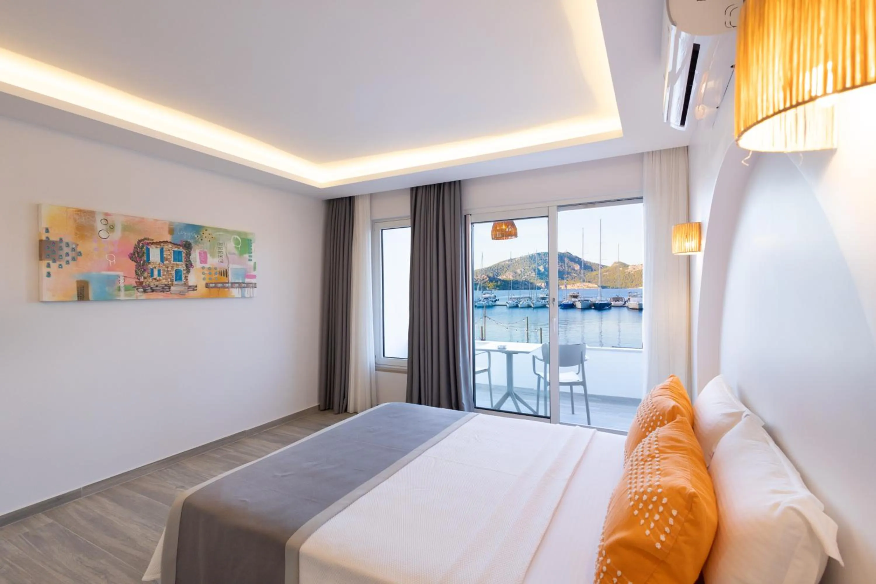 Bed in Base Selimiye