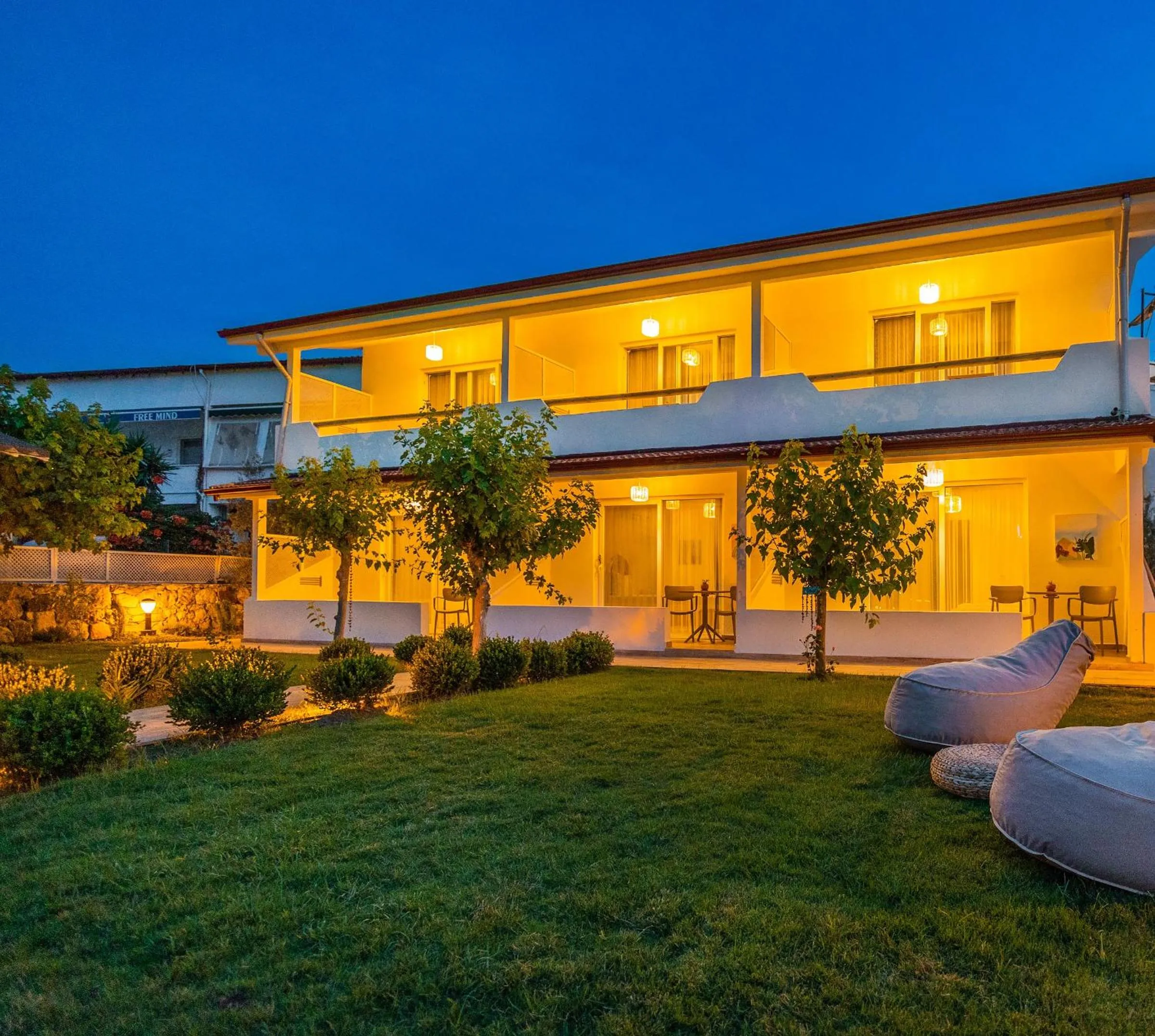 Property building in Base Selimiye