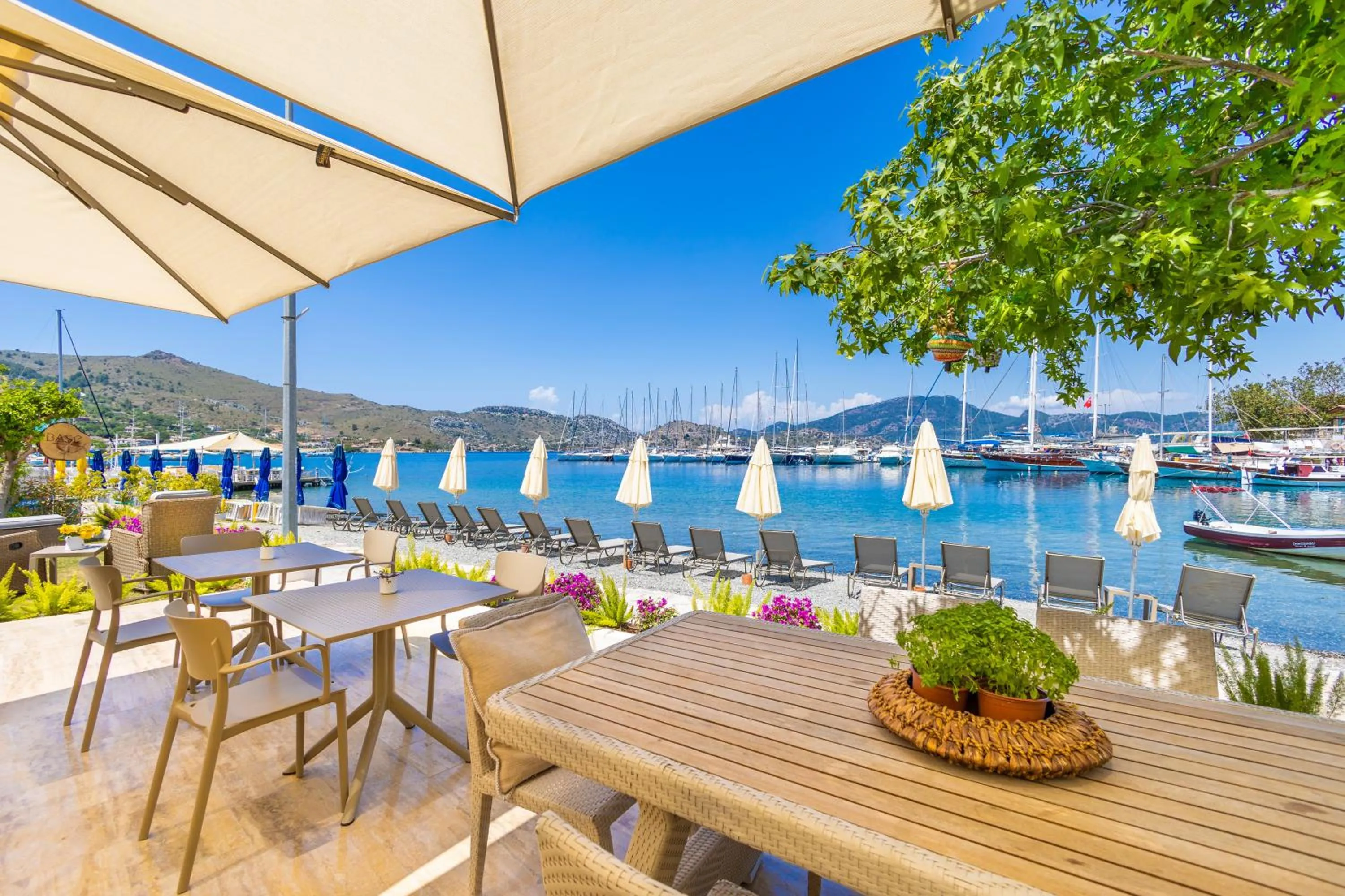 Day in Base Selimiye