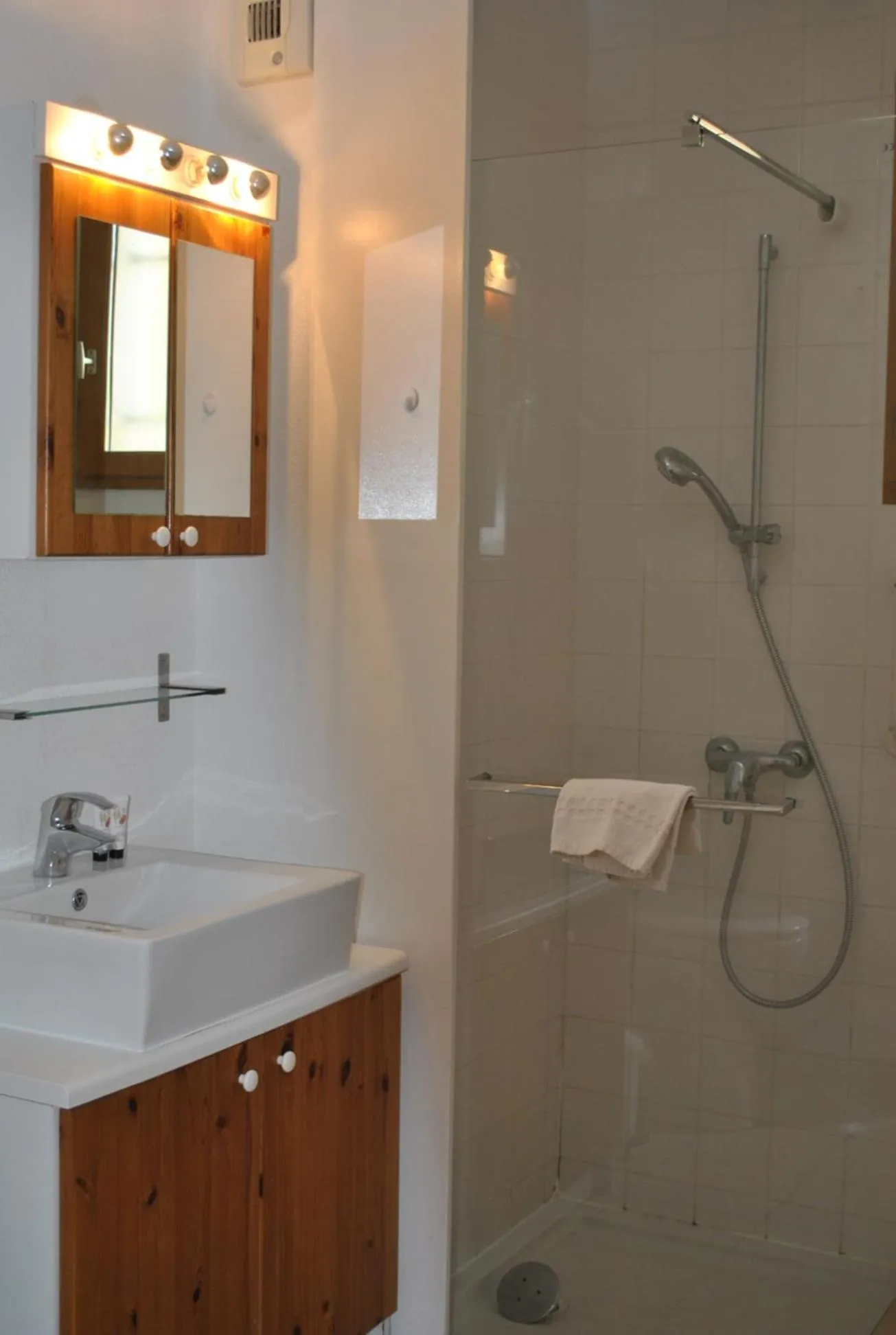 Bathroom in Le Hameau des Sources by Ateya