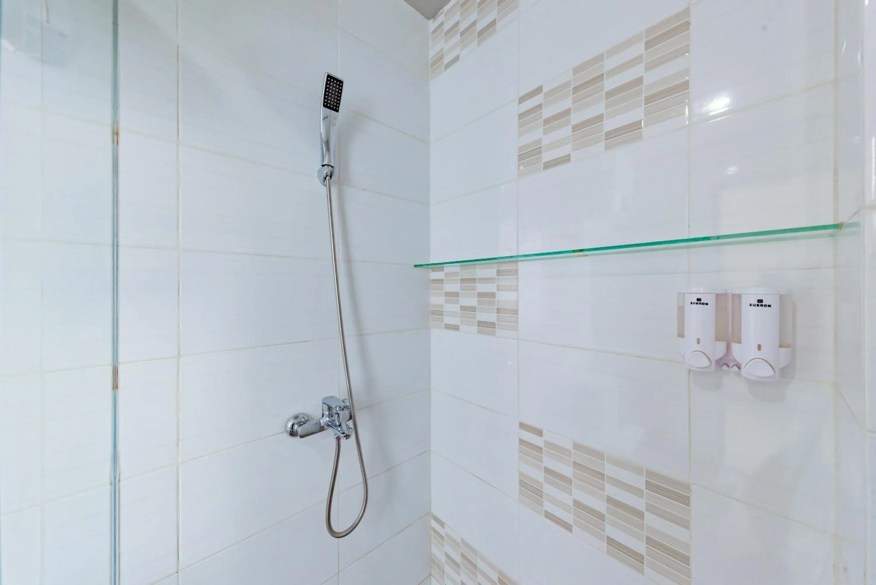 Bathroom in Sans Hotel Berau Square