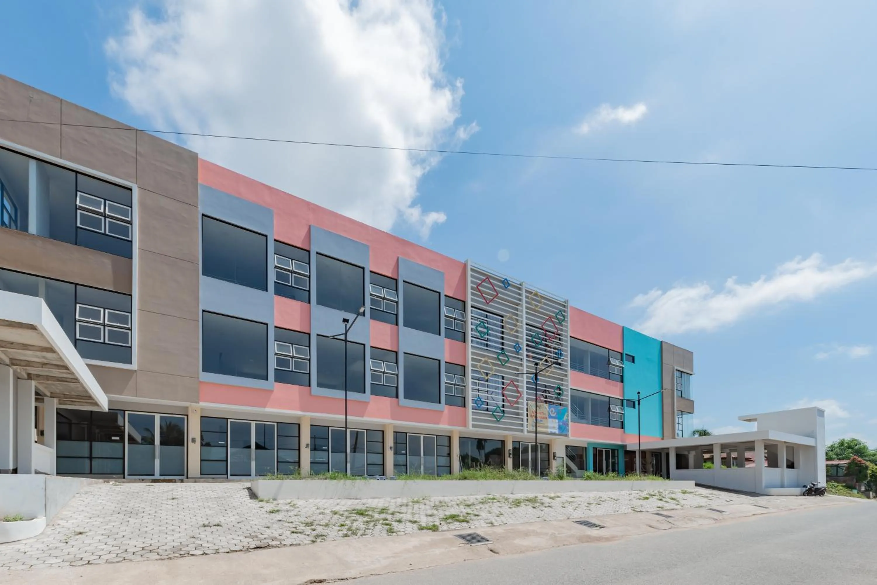 Property building in Sans Hotel Berau Square