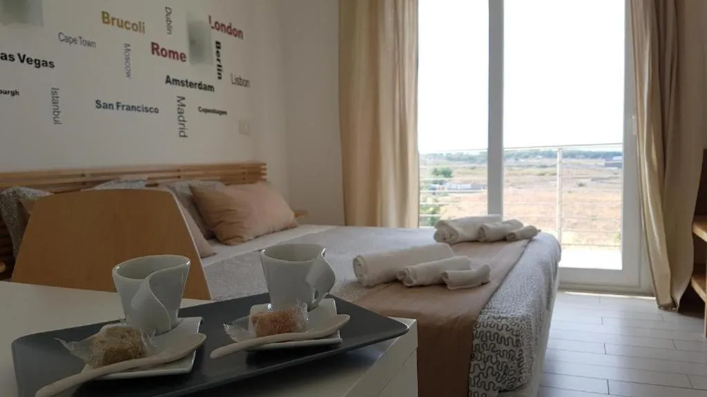 Bedroom, Bed in Rucoli