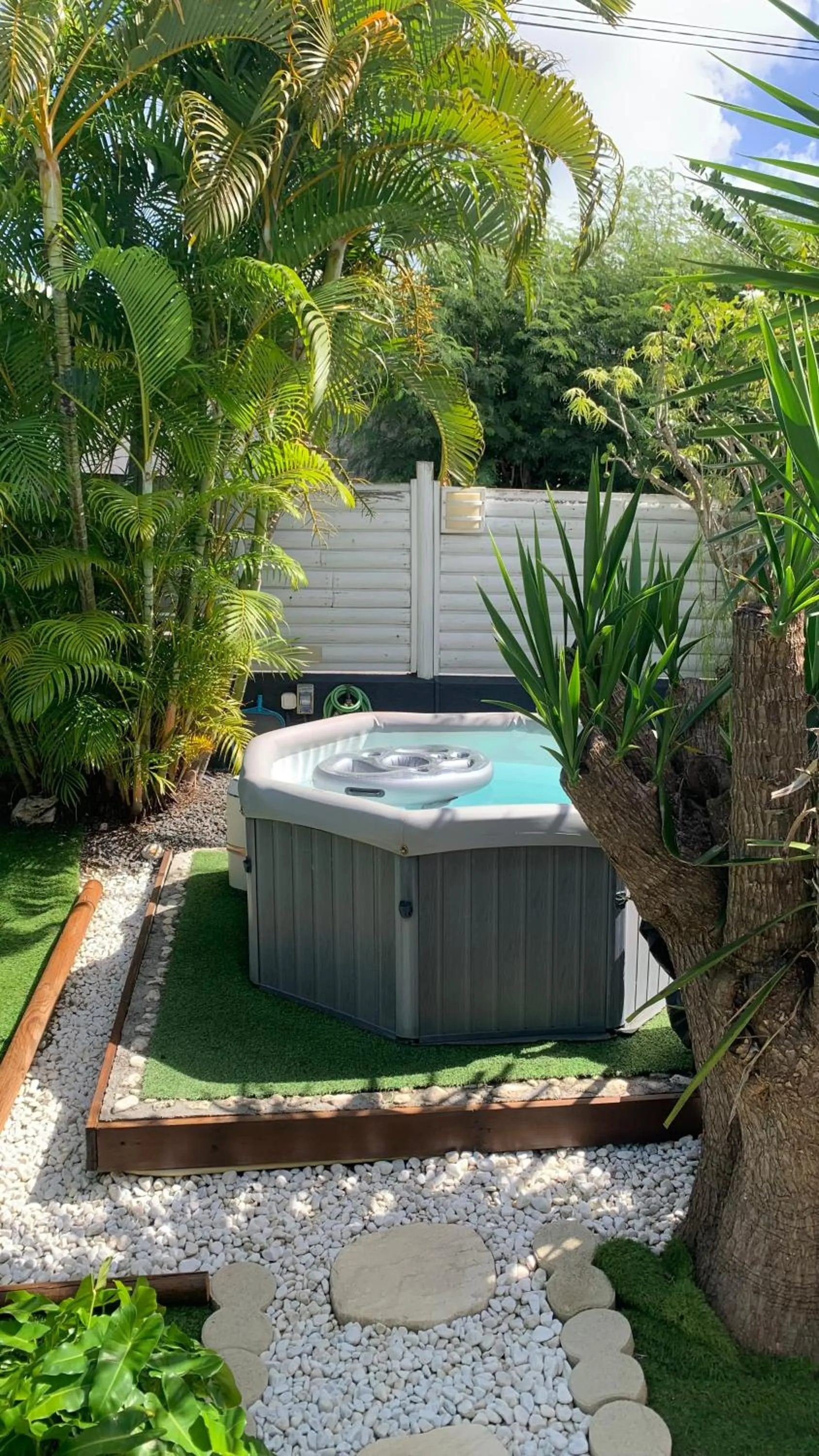 Charmant Bungalow Un p'tit coin de paradis