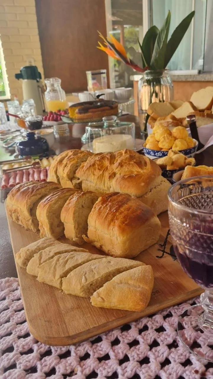 Buffet breakfast in Pousada Boutique Mercedes