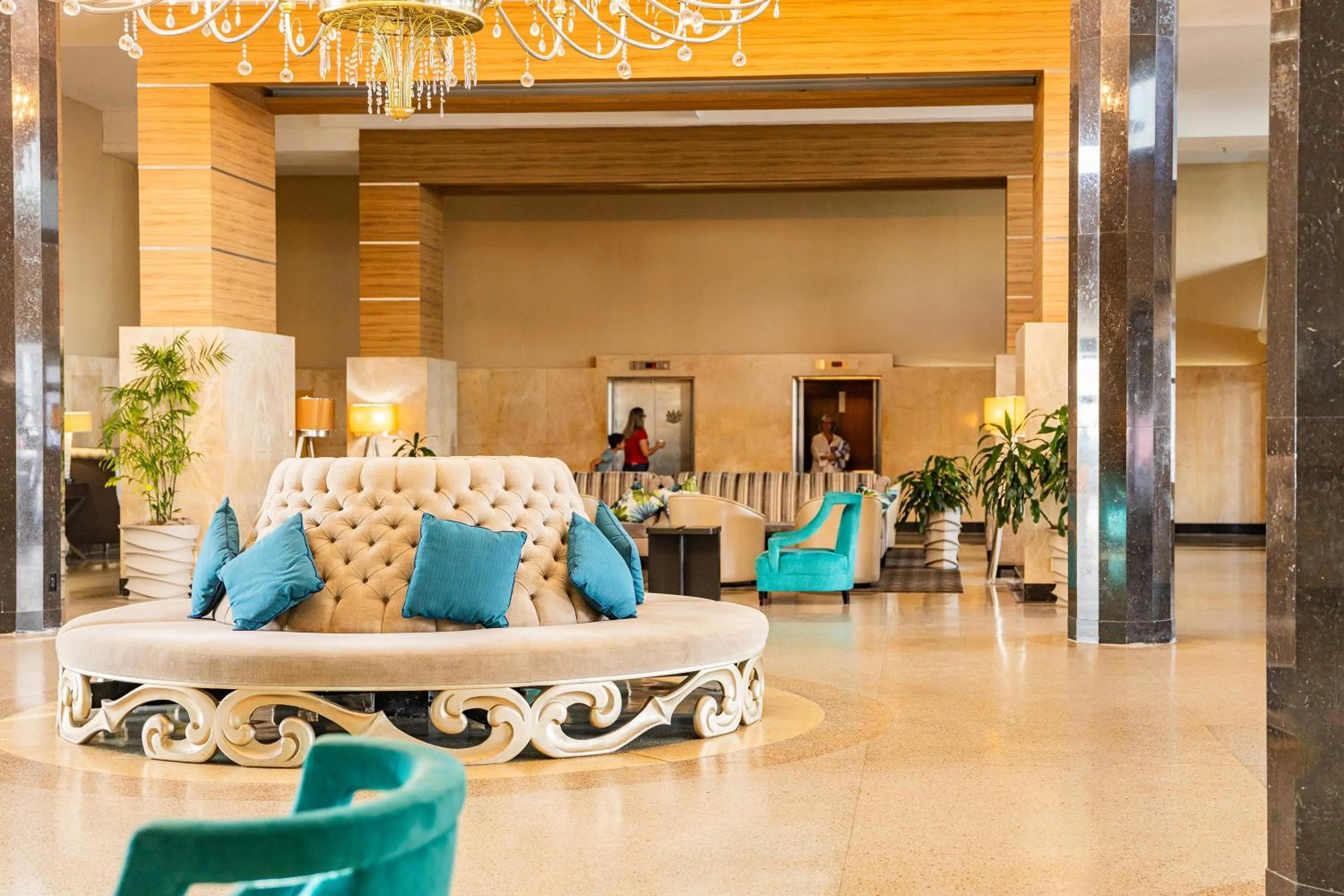 Lobby or reception in Sherry Frontenac Oceanfront