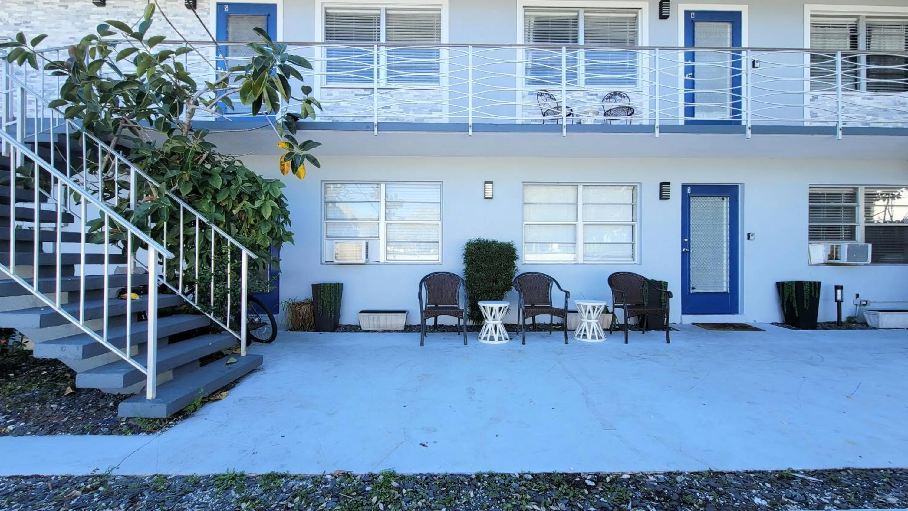 Property building in BEACHWAY INN