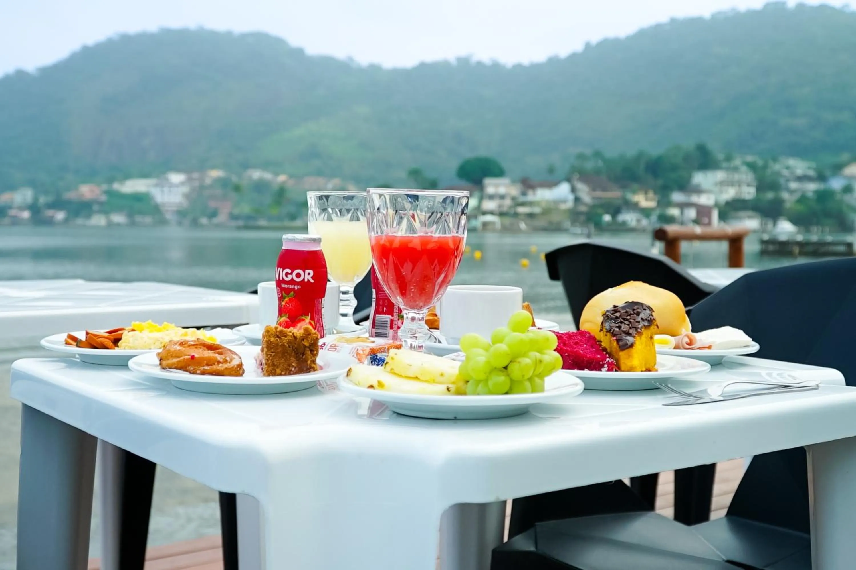 Day in VELINN Pousada Angra Sunset