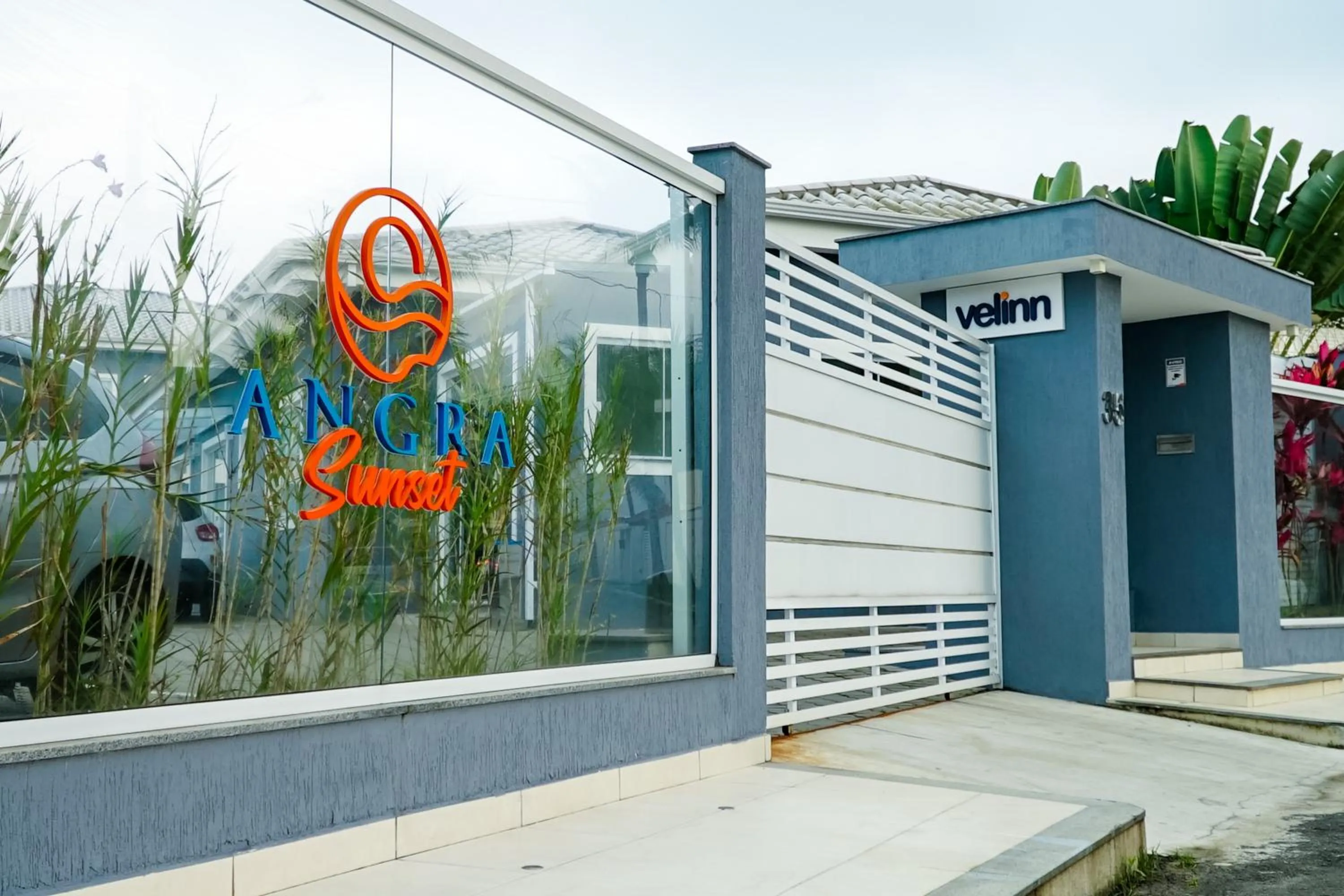 Property building in VELINN Pousada Angra Sunset