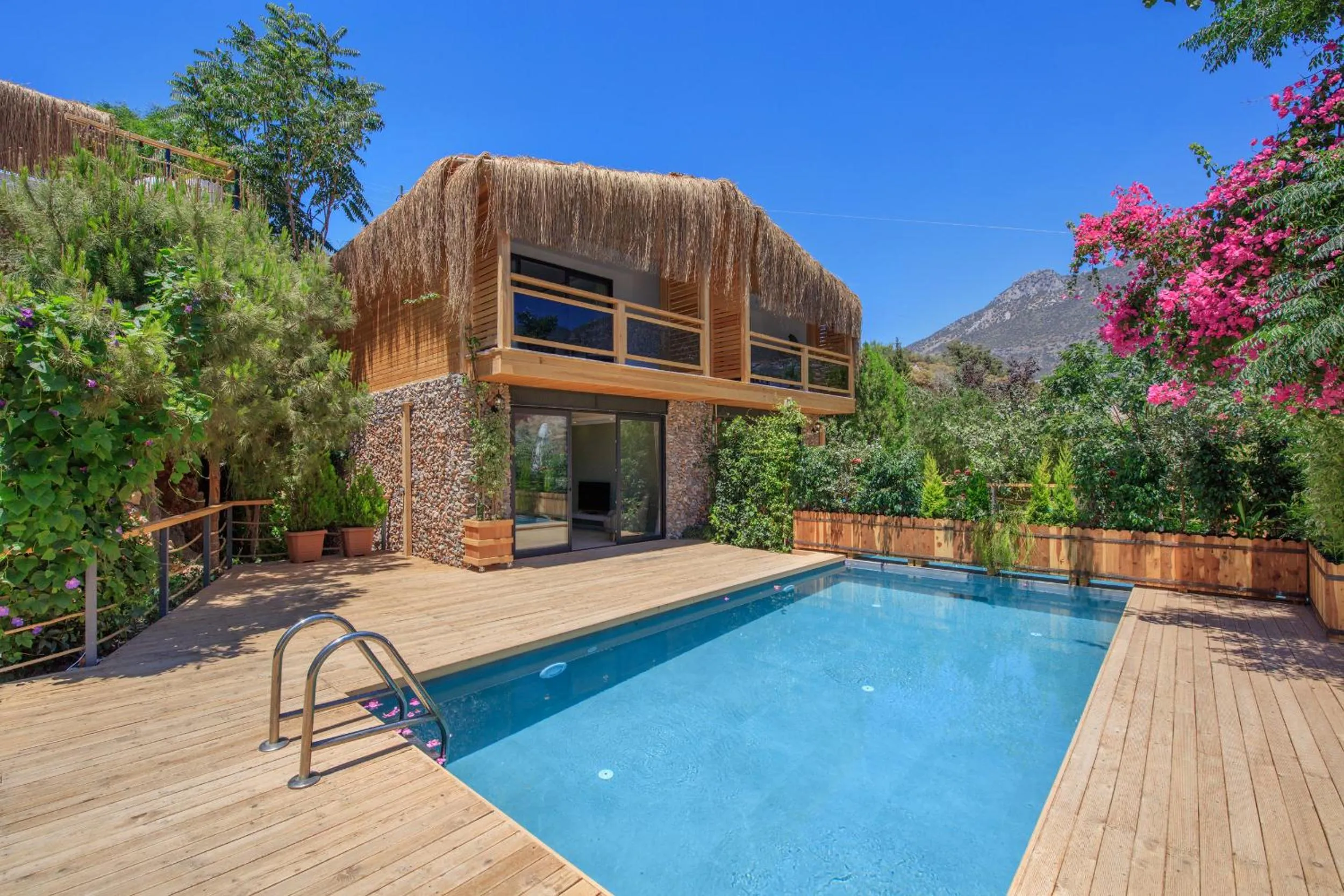 Swimming pool in Likya Gardens Hotel