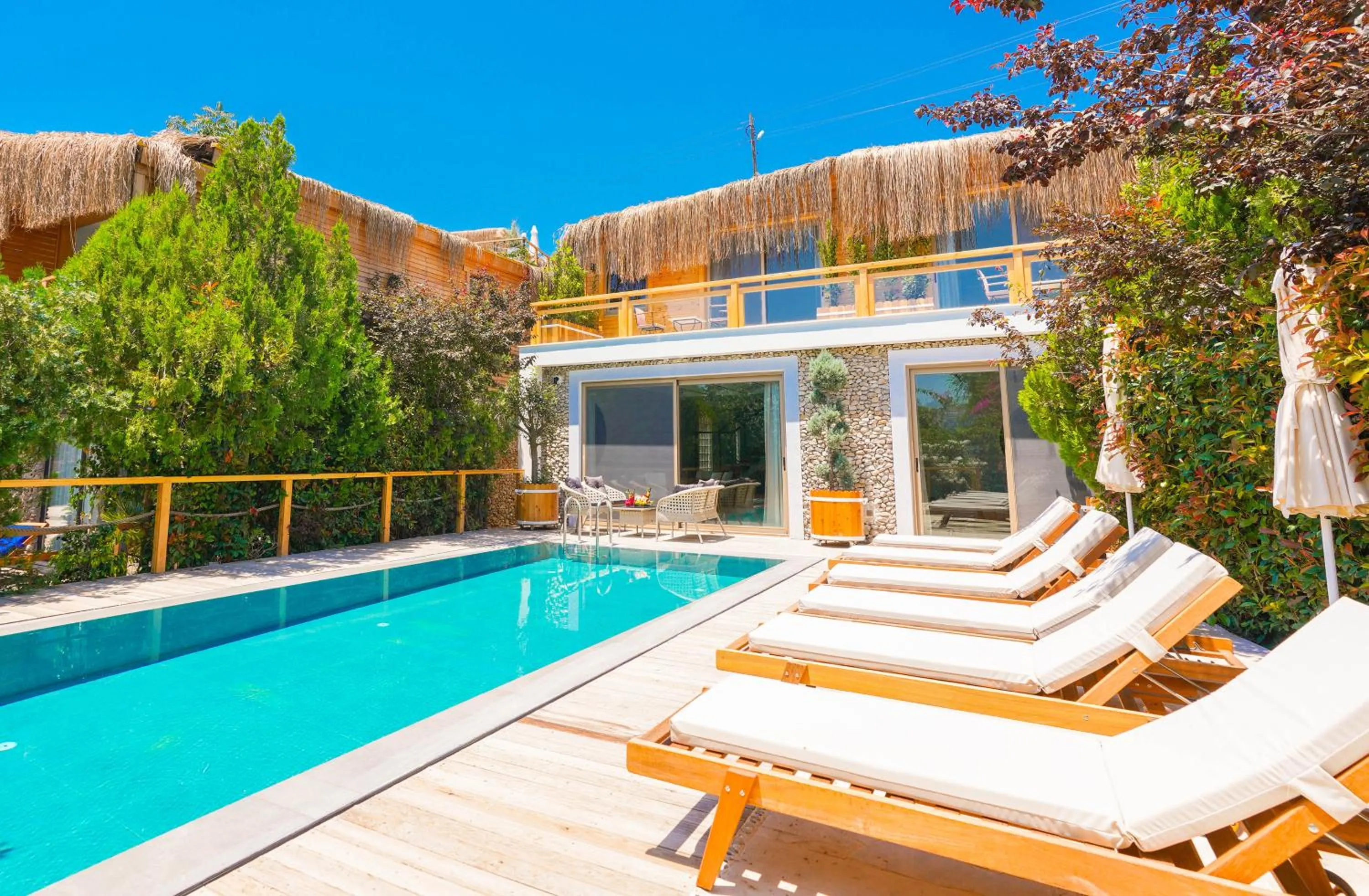 Swimming pool in Likya Gardens Hotel