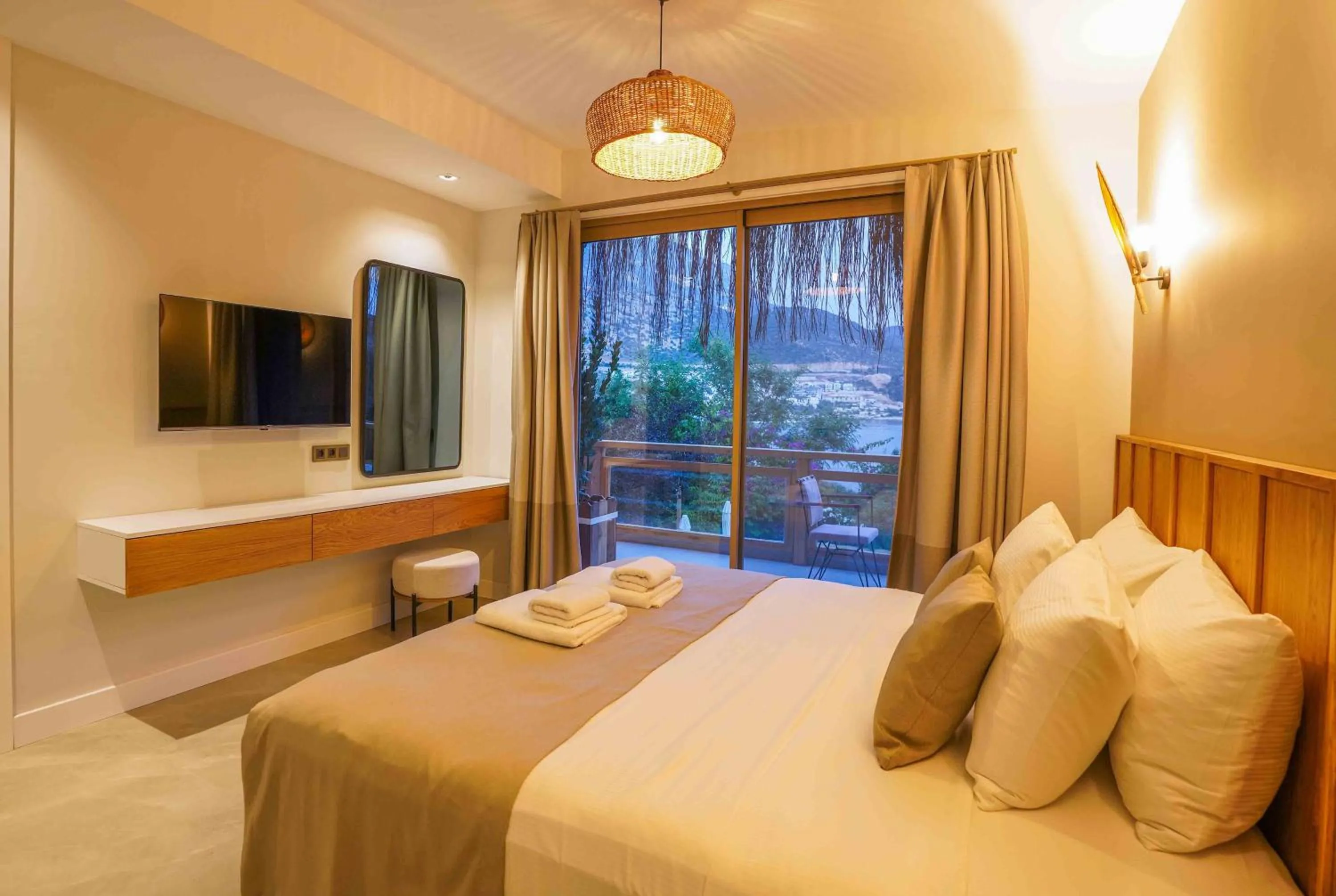 Bedroom, Bed in Likya Gardens Hotel