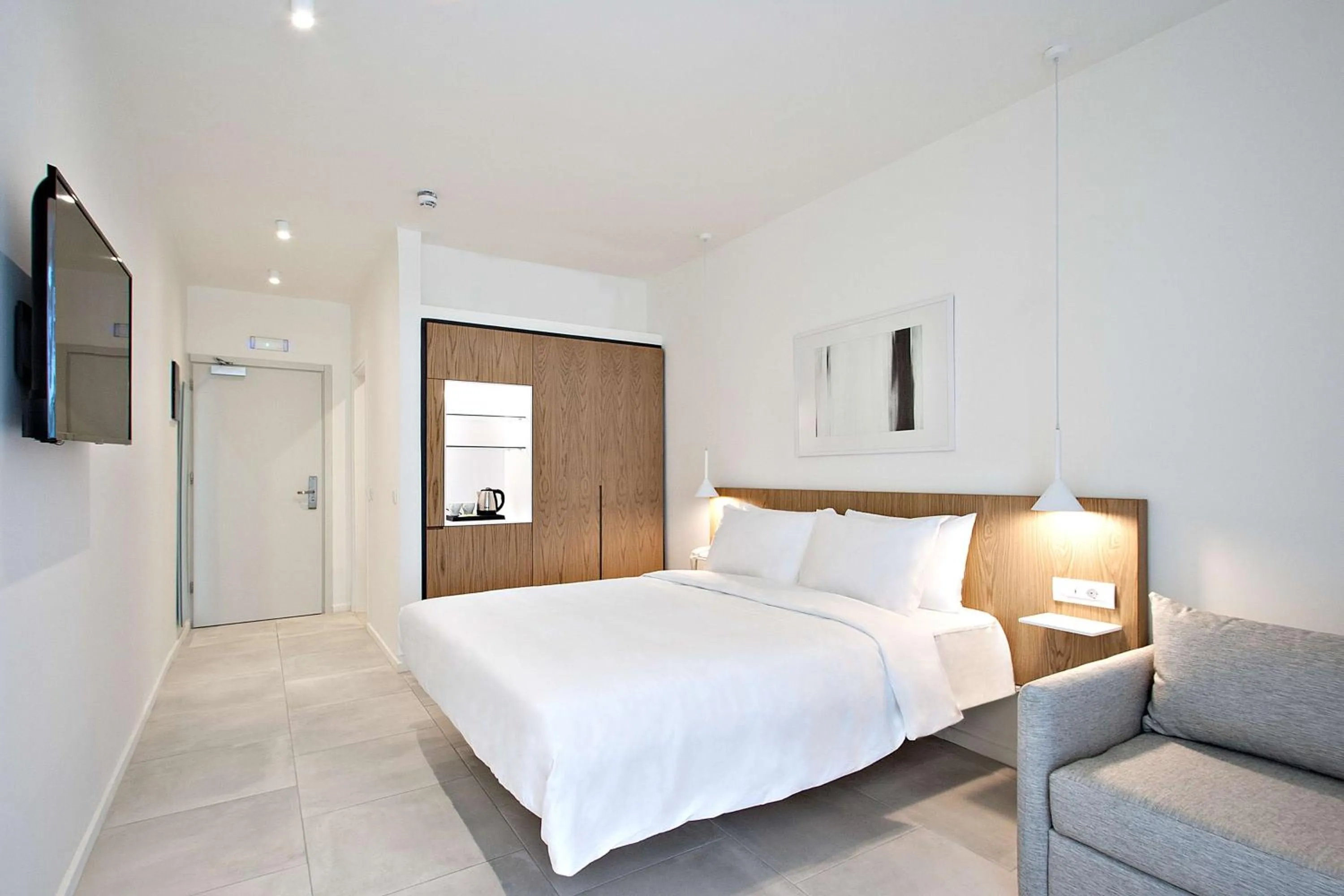 Bedroom, Bed in Radisson Resort Plaza Skiathos