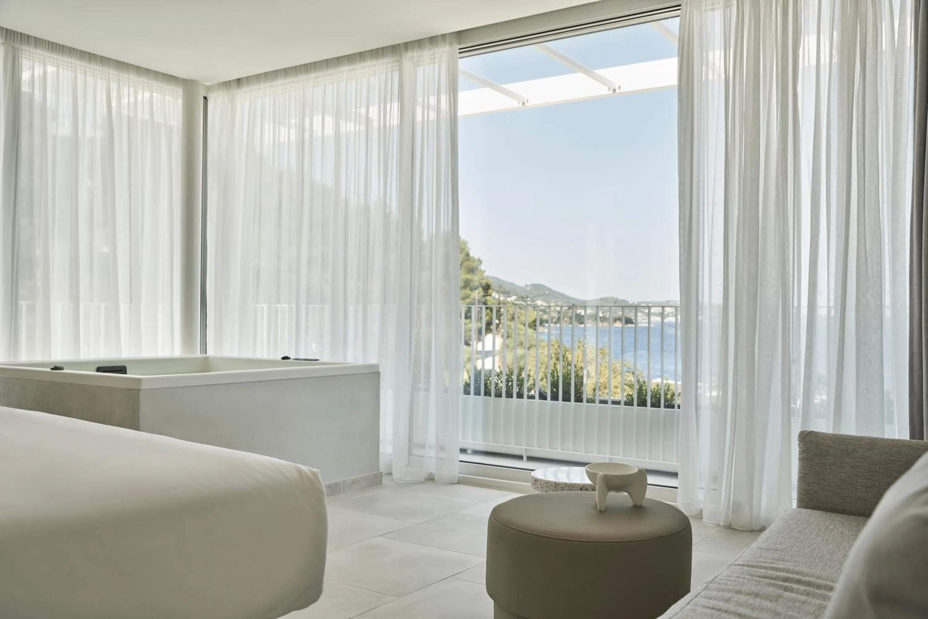 Hot Tub in Radisson Resort Plaza Skiathos