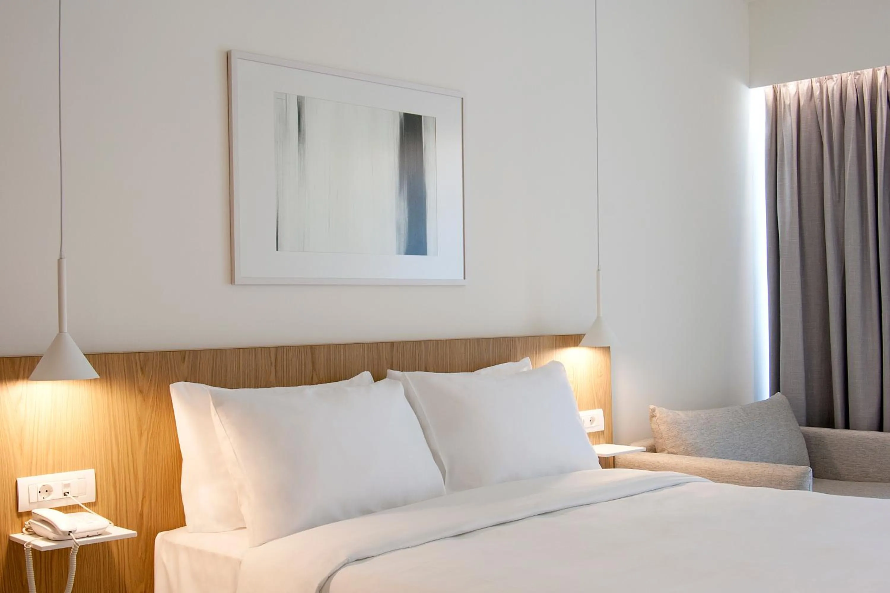 Bedroom, Bed in Radisson Resort Plaza Skiathos