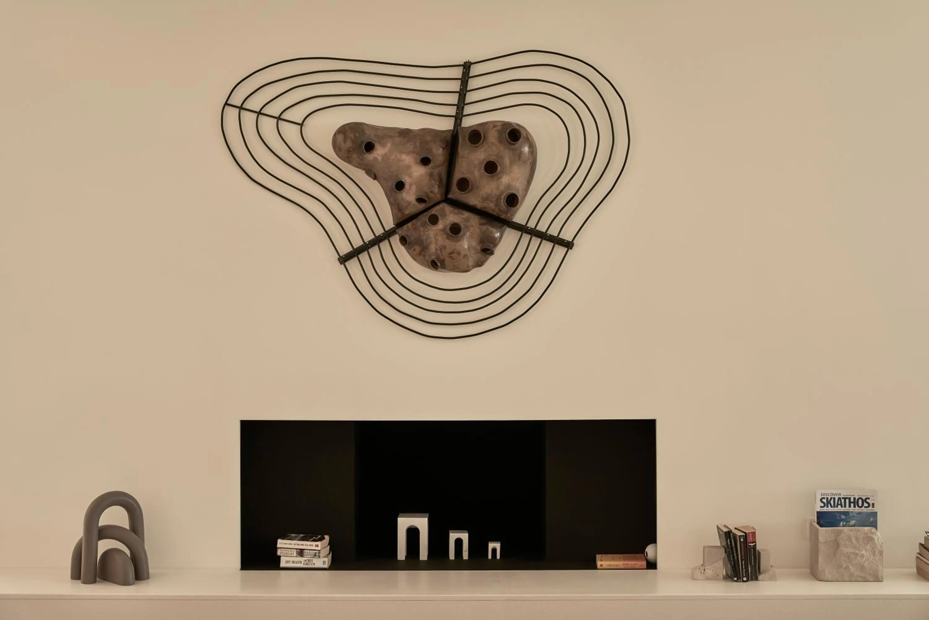 Communal lounge/ TV room in Radisson Resort Plaza Skiathos