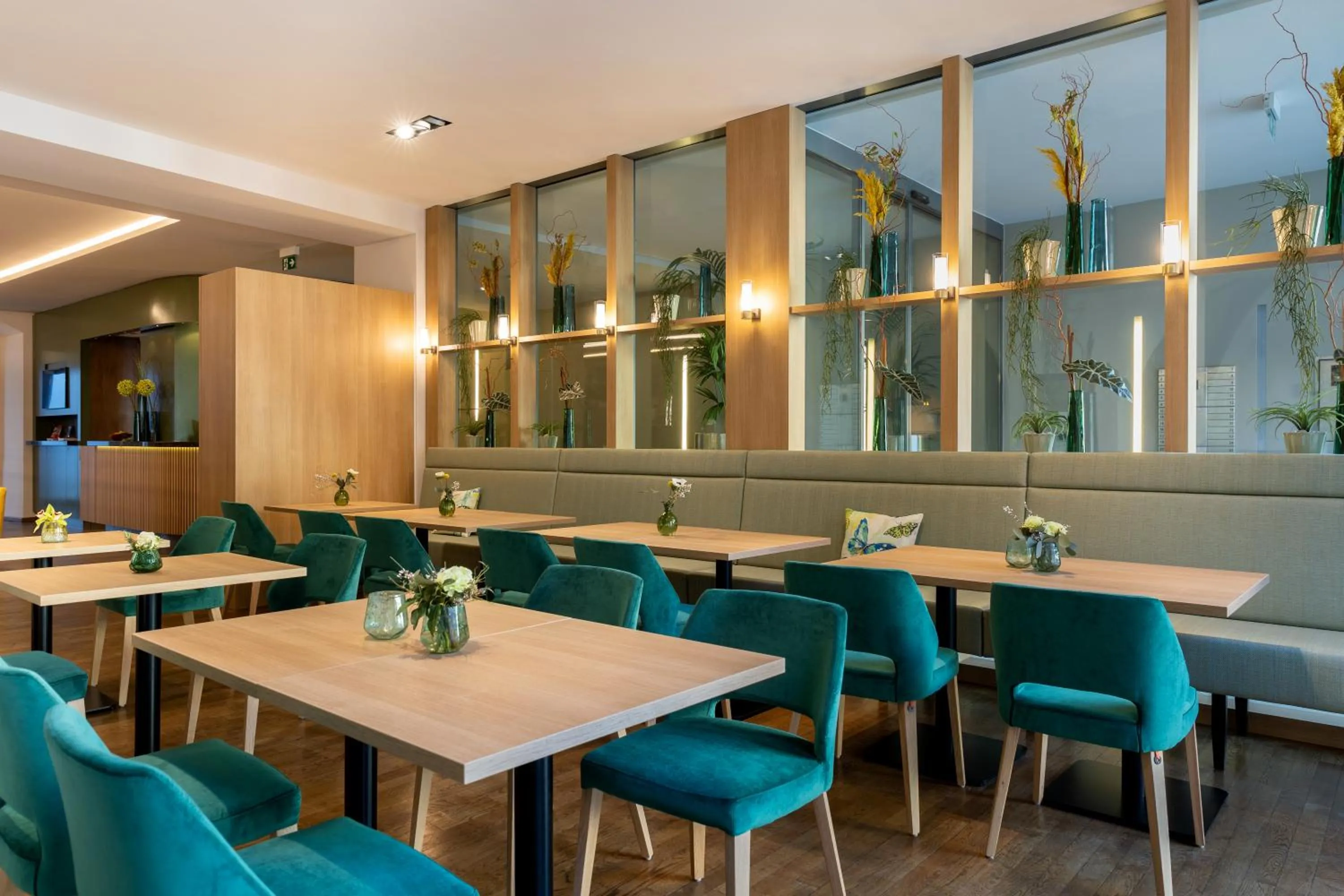 Restaurant/places to eat in Altstadthotel Arch