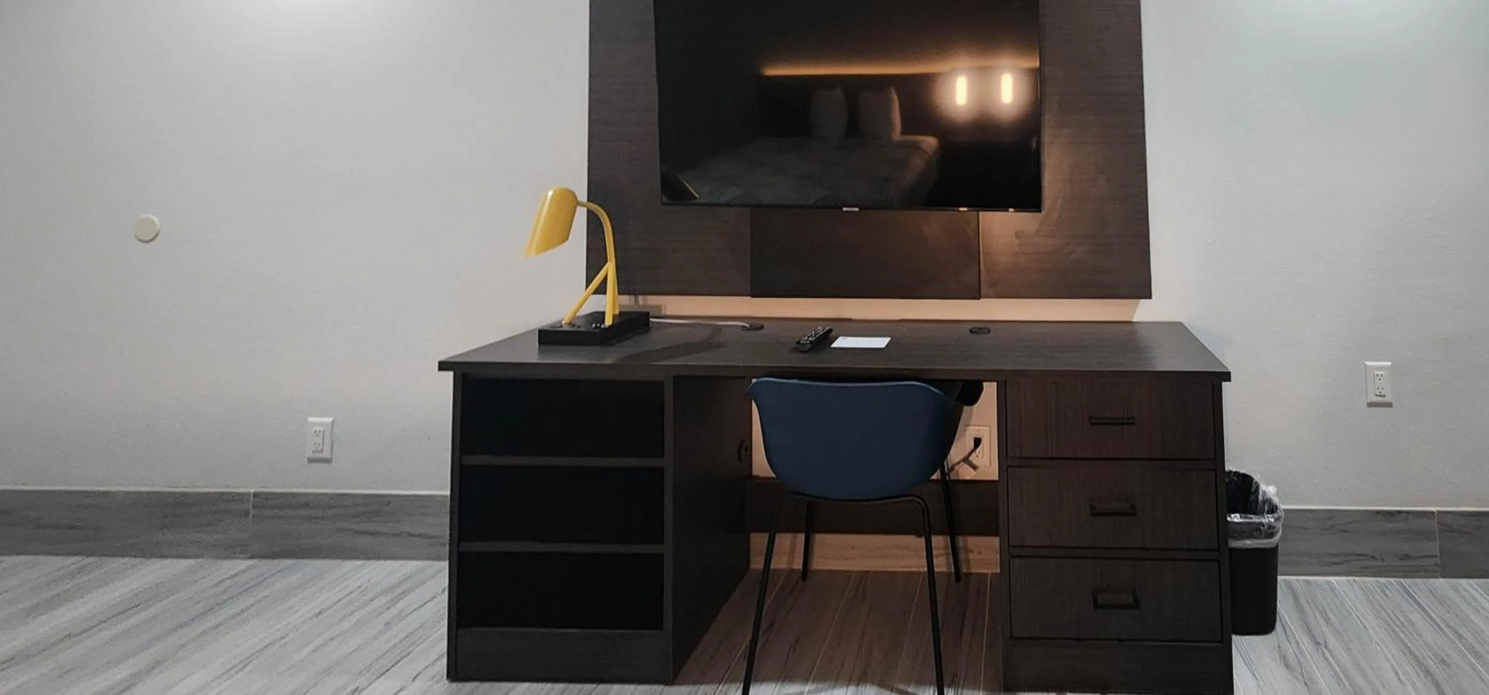 Guests in Motel 6 Aransas Pass TX