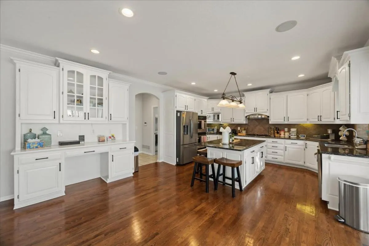 Beautiful relaxing private villa next to a pond smart home and Traeger Grill