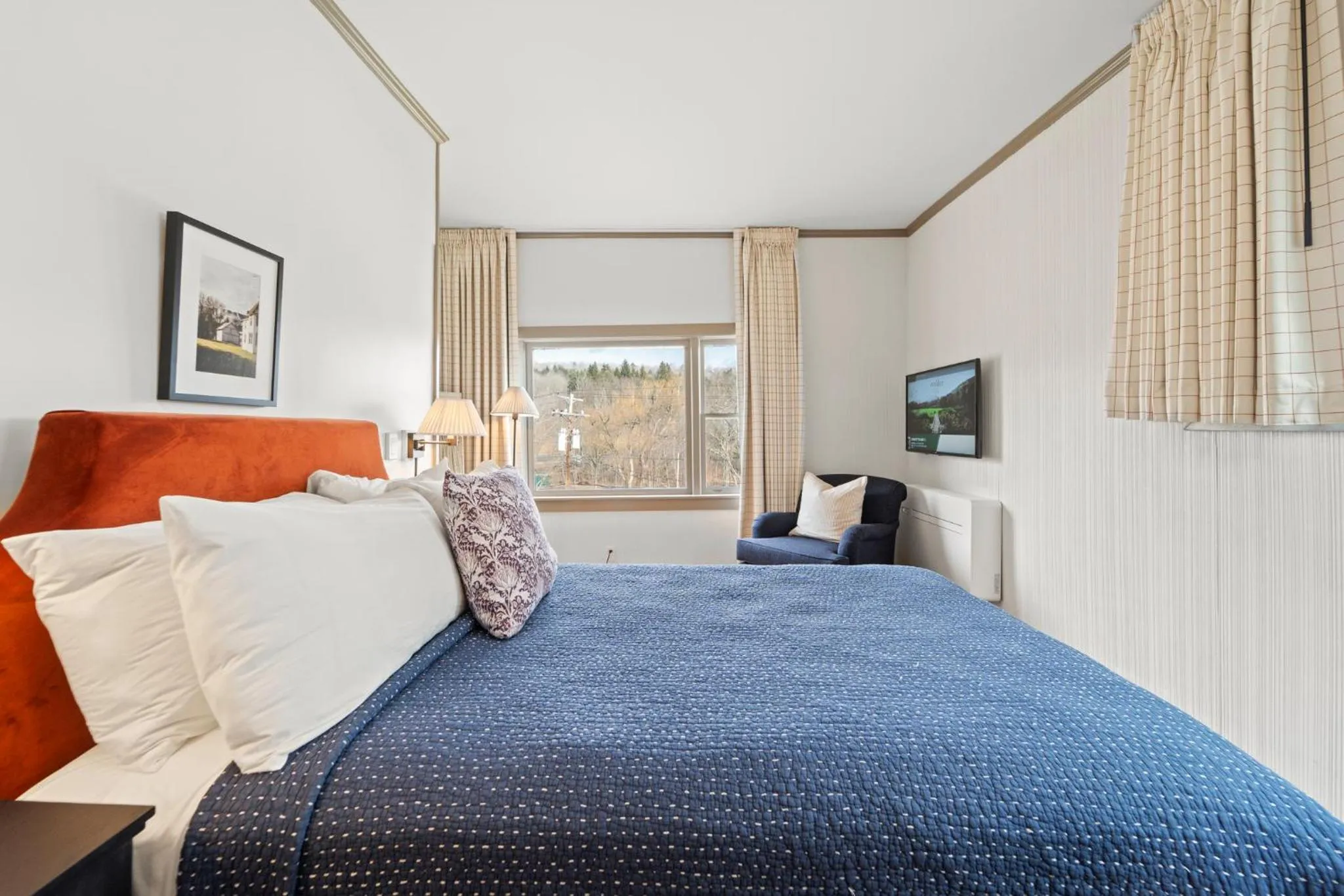 Bed in Wylder Windham