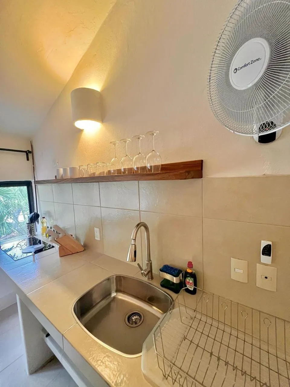 Kitchen or kitchenette in HOTEL BIULÚ