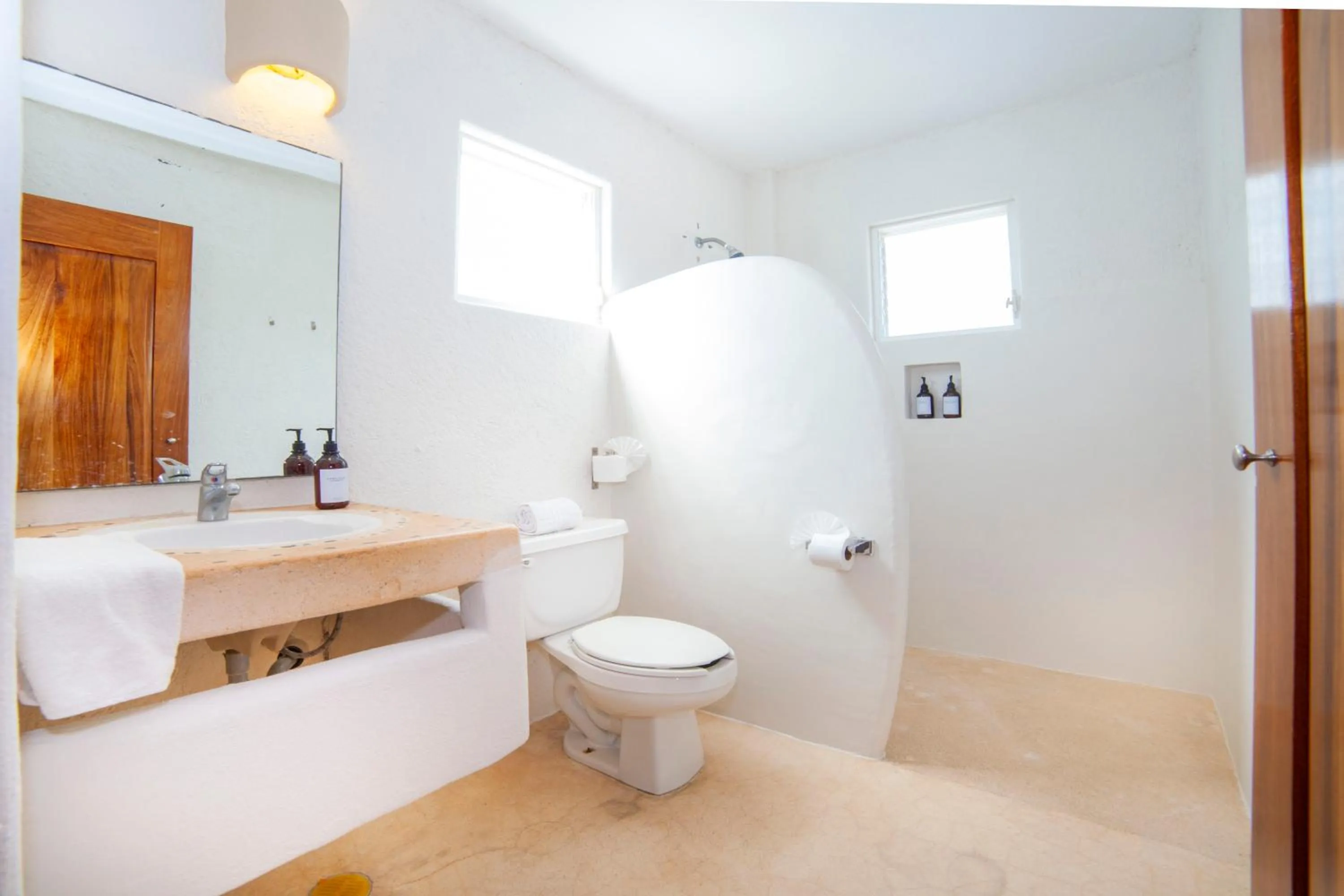 Toilet in HOTEL BIULÚ