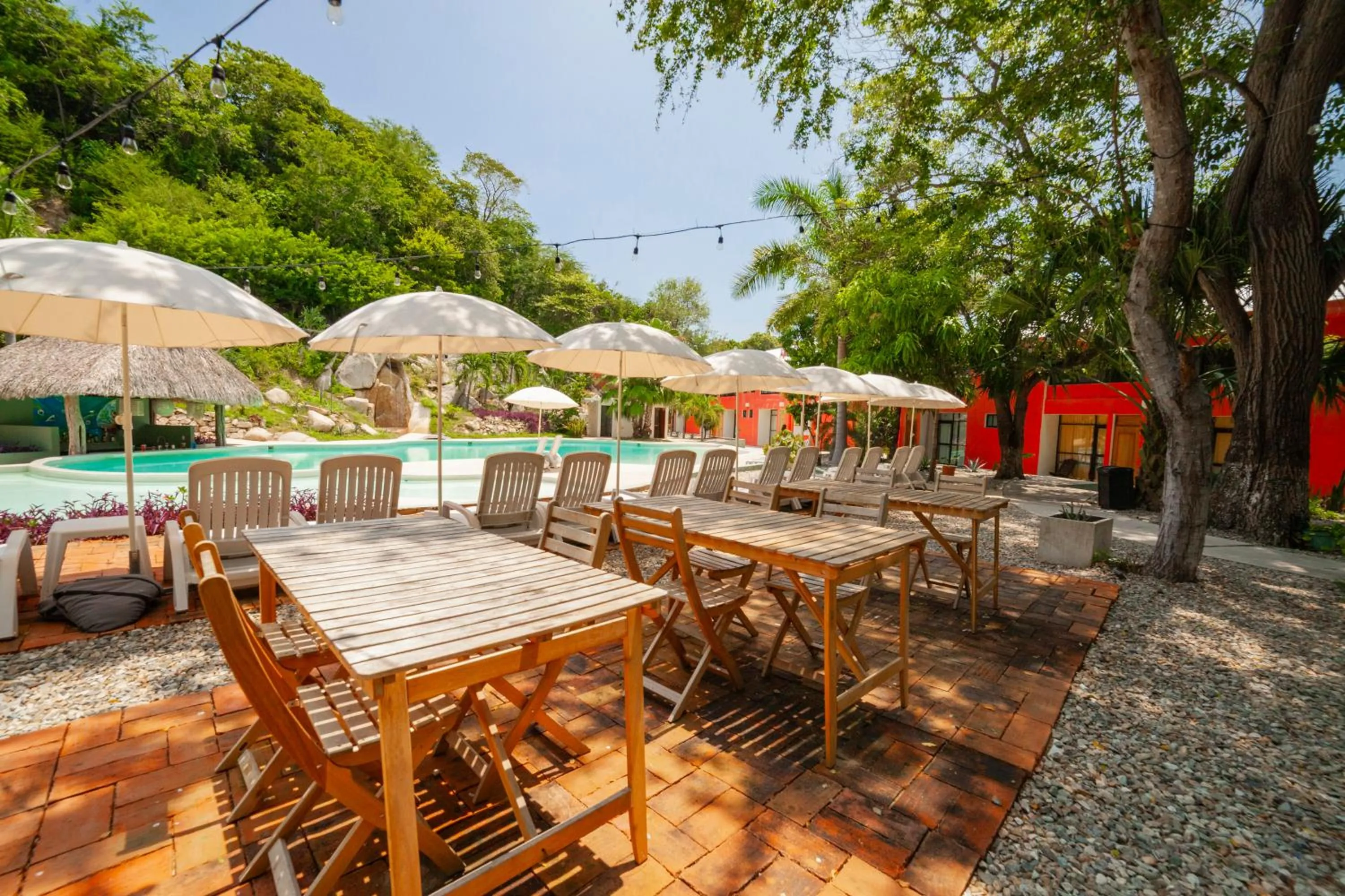 Restaurant/places to eat in HOTEL BIULÚ