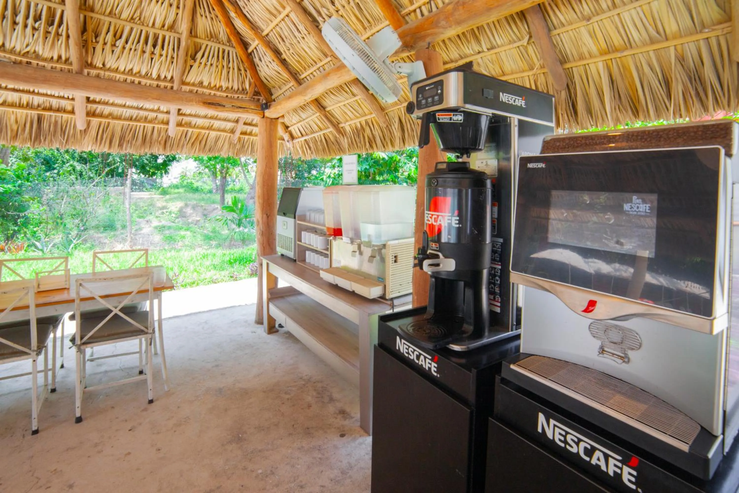 Restaurant/places to eat in HOTEL BIULÚ