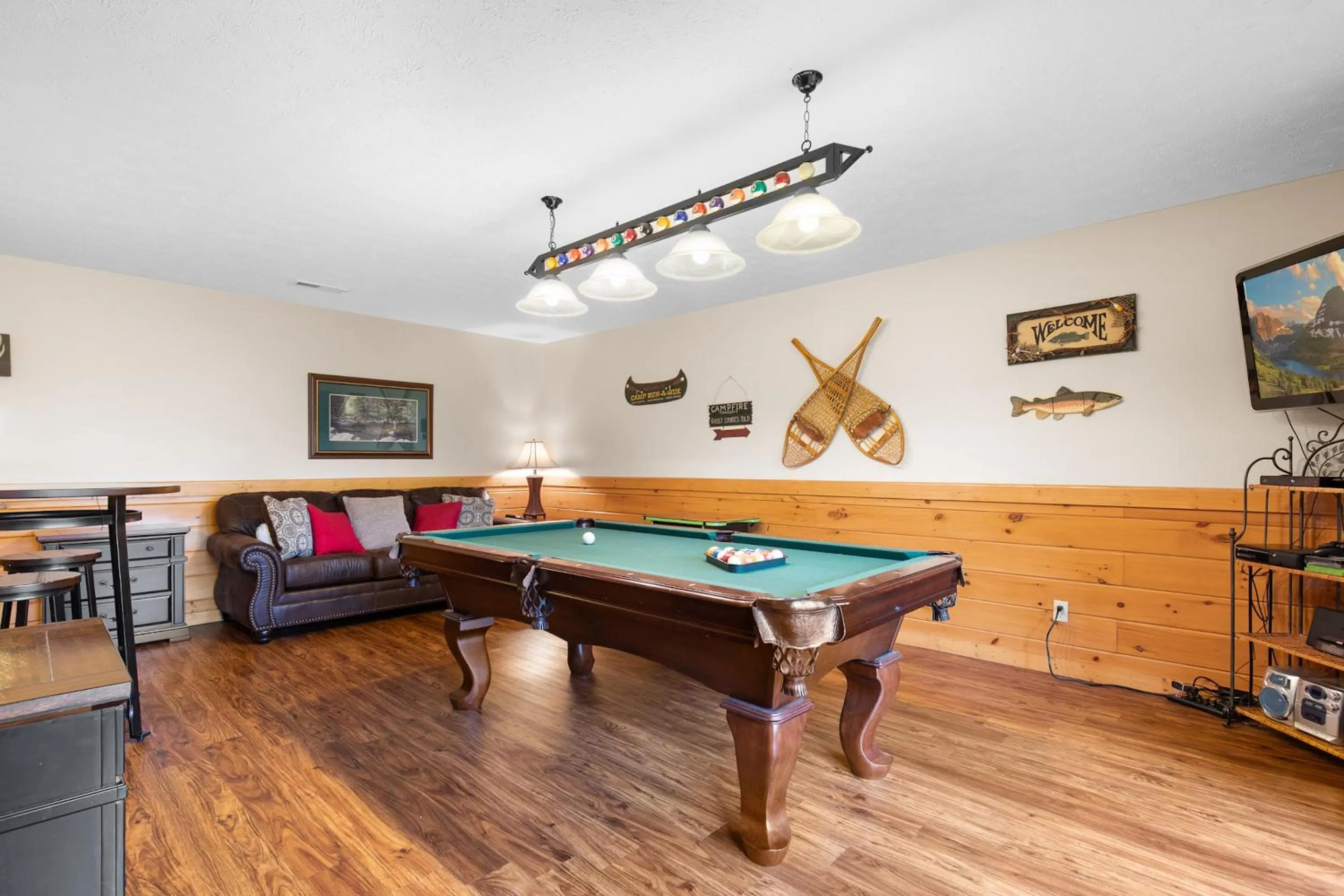 Property building in Cookies Cabin