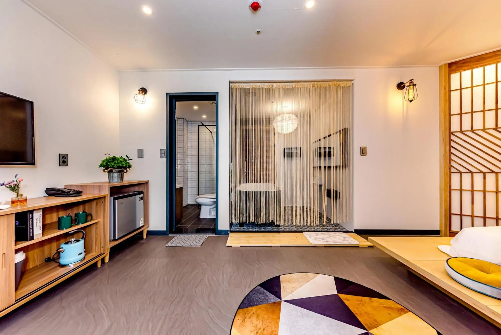 Bed in The Jade Hotel